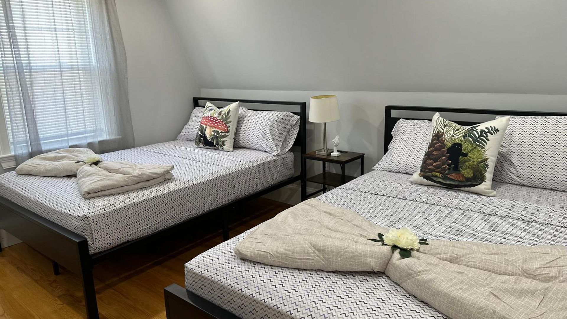 Apartment 85c Brand New 3brwalk To Transit, Near