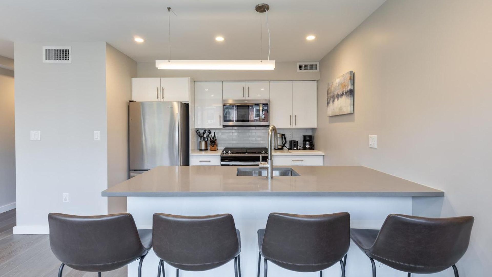 Apartment In Heart Of Boston