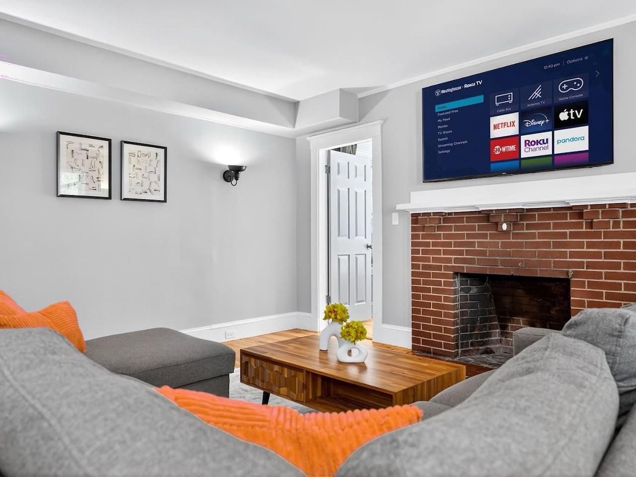 Vintage 5br In With Free Parking Apartment Boston