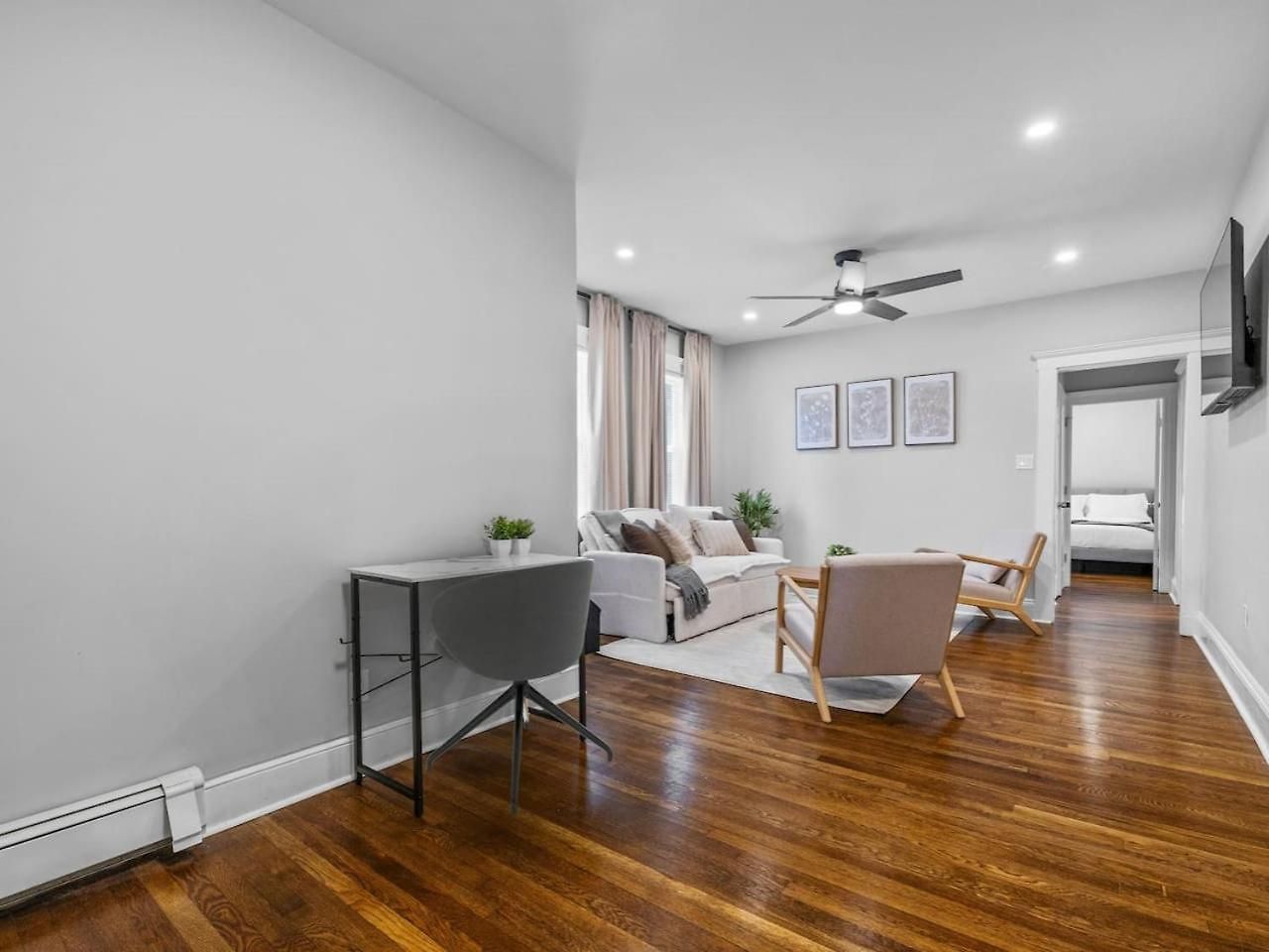 Apartment Luxury 3br In With Free Parking *