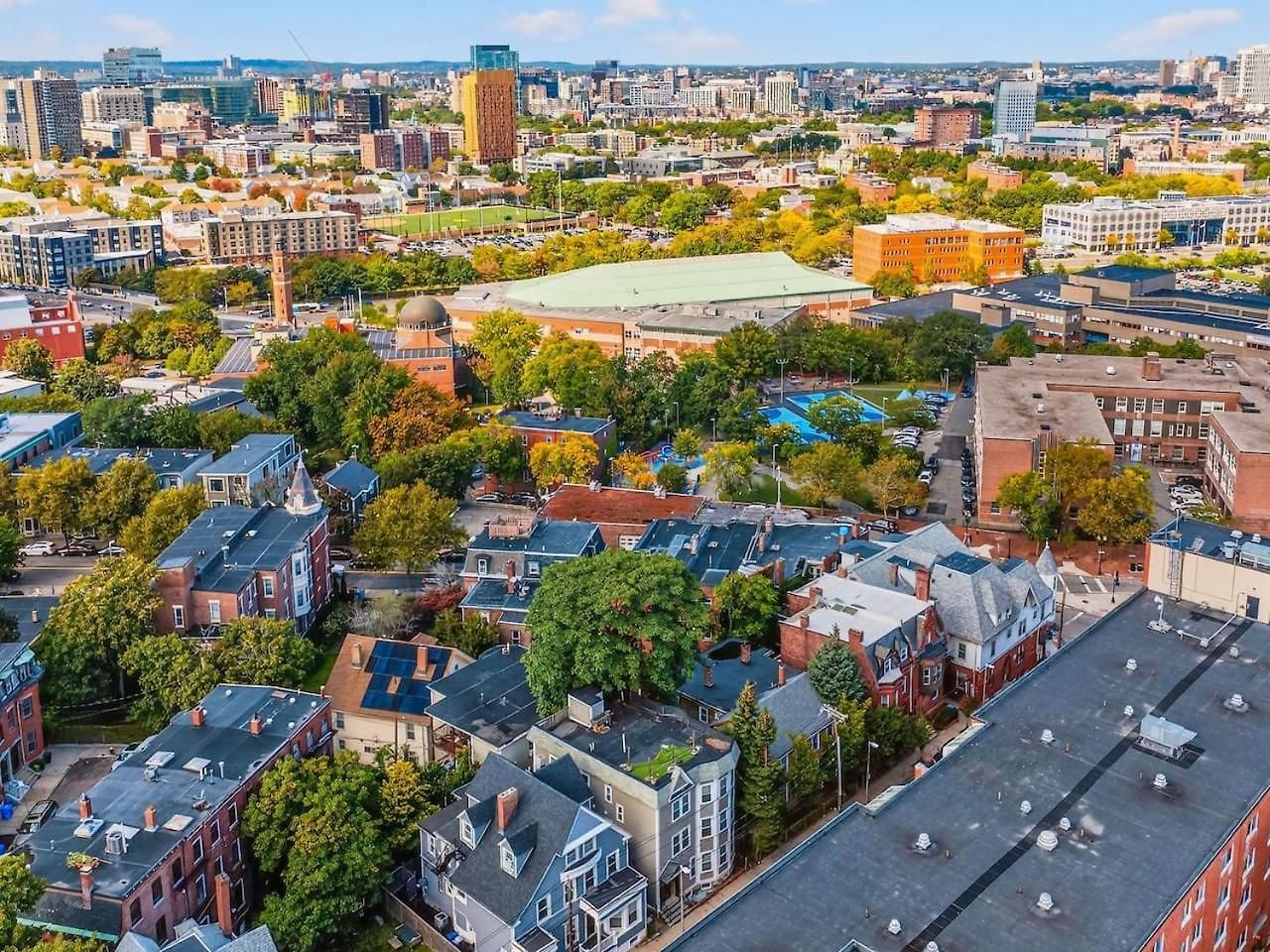 Luxury 3br In That Sleeps 10 Boston