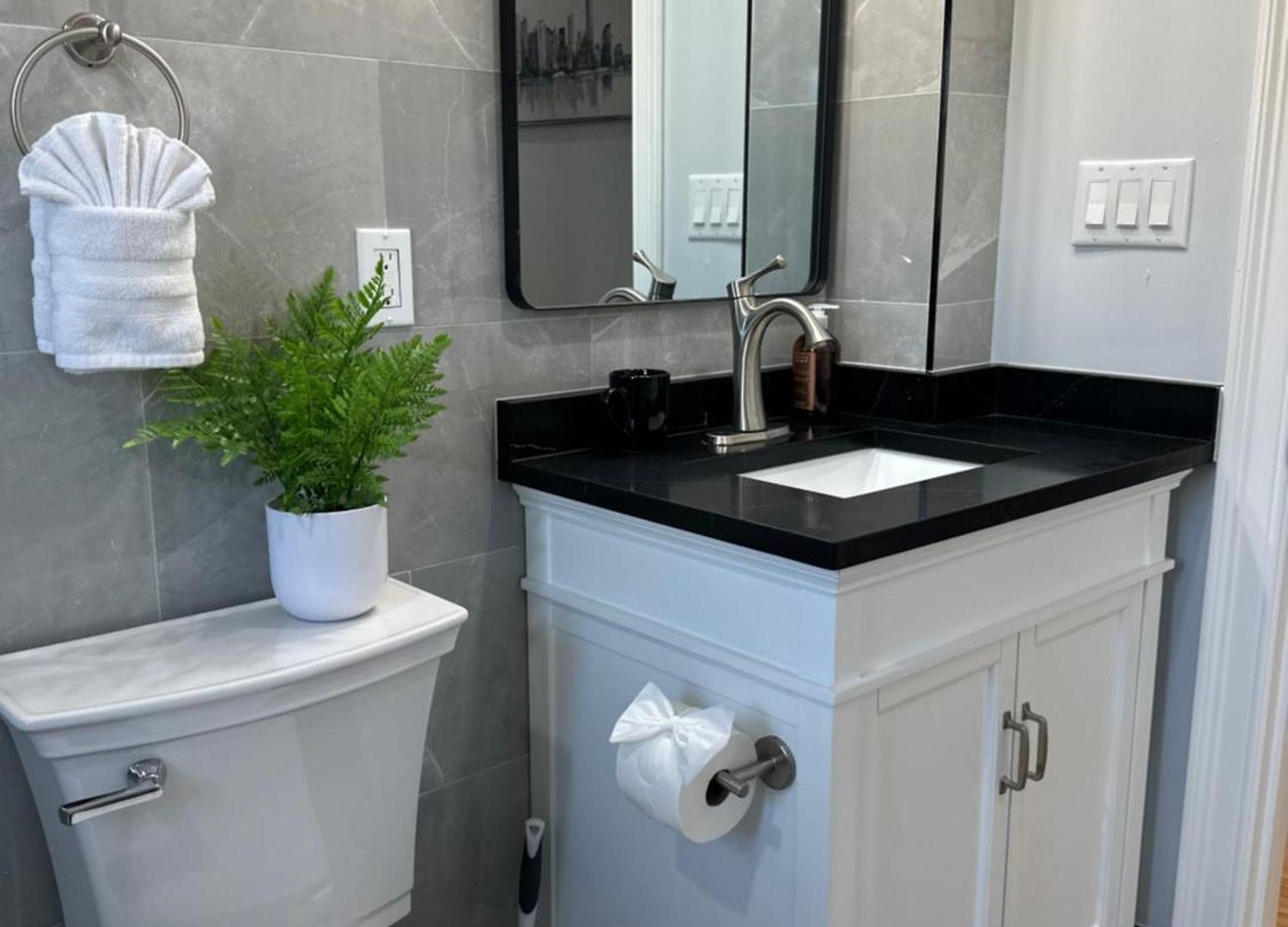 Apartment 85c Brand New 3brwalk To Transit, Near *