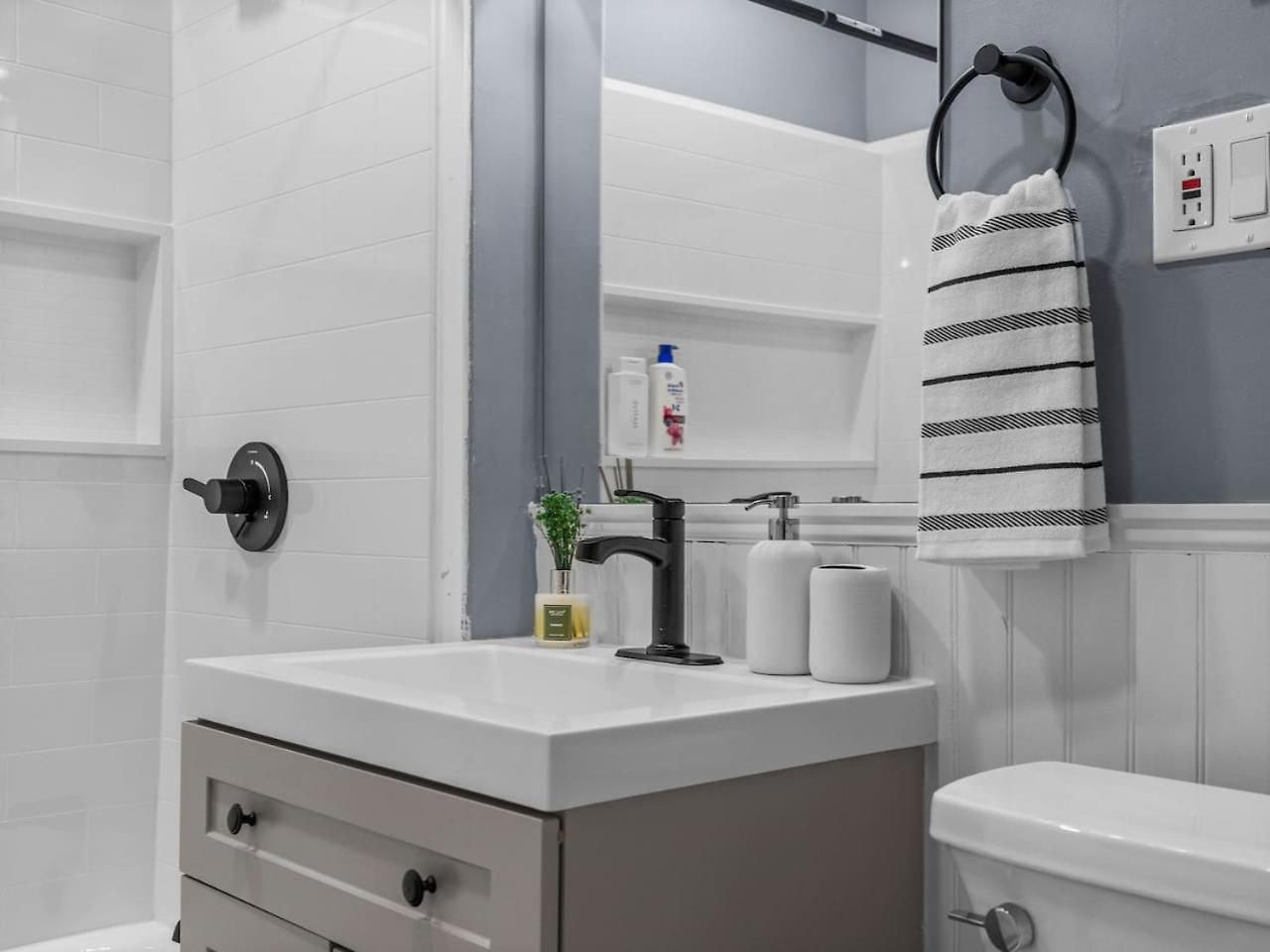 Luxury 3br In With Free Parking