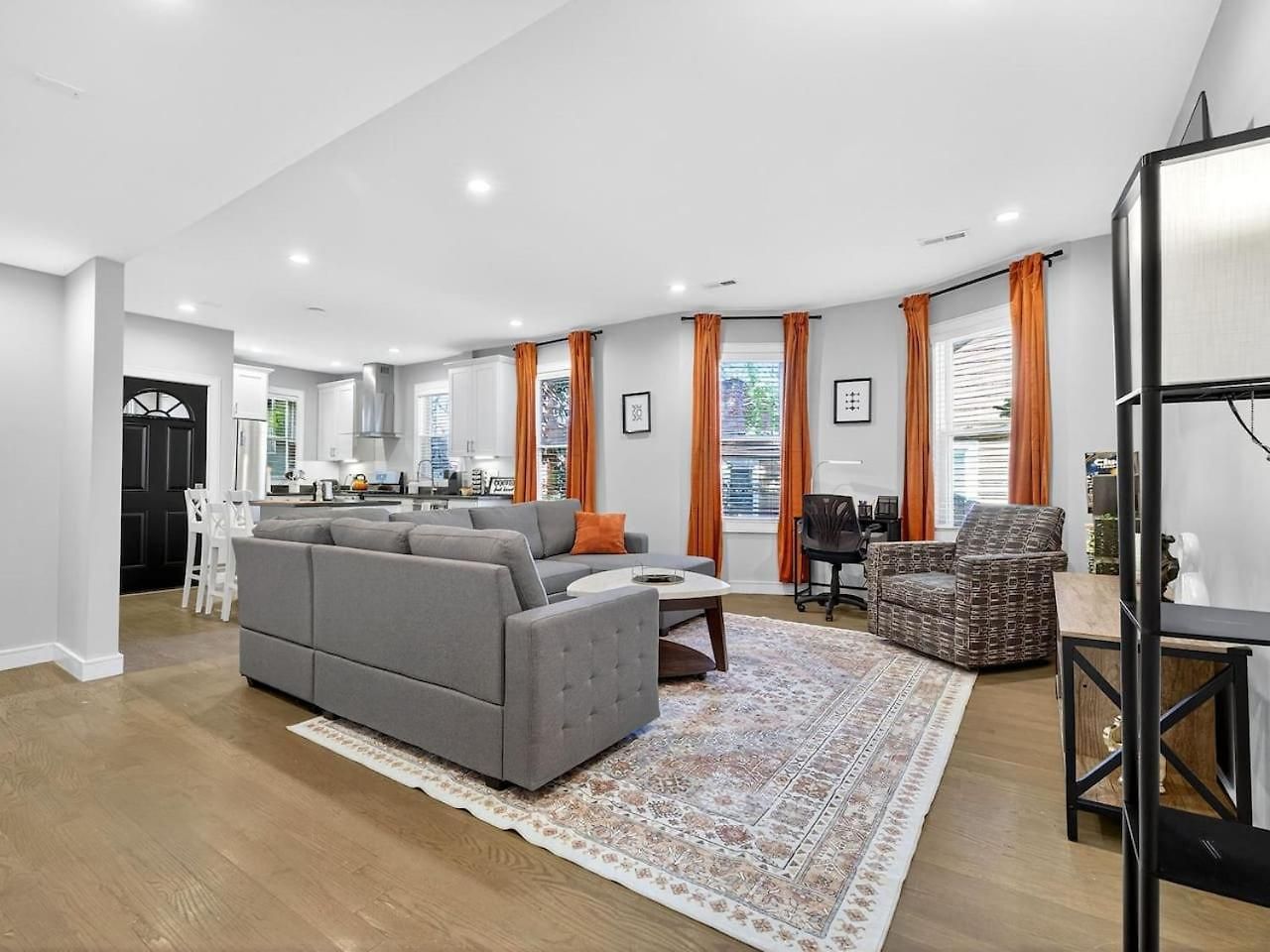 Apartment Luxury 3br In That Sleeps 10