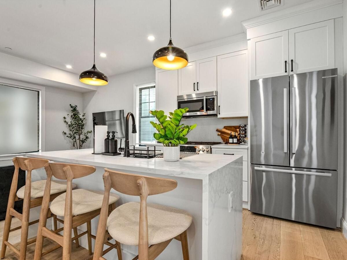 Apartment Modern 5b3b In Steps To Convention Center *