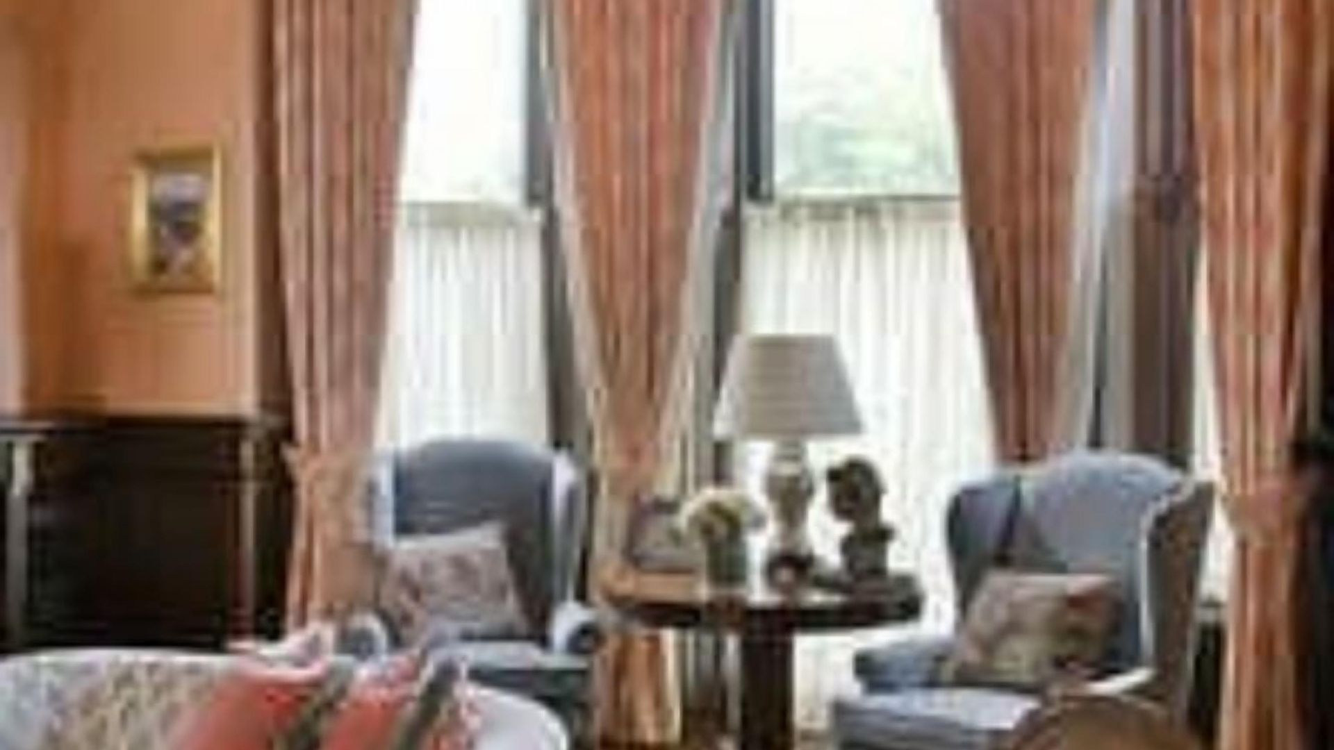 Bed & Breakfast The College Club Of