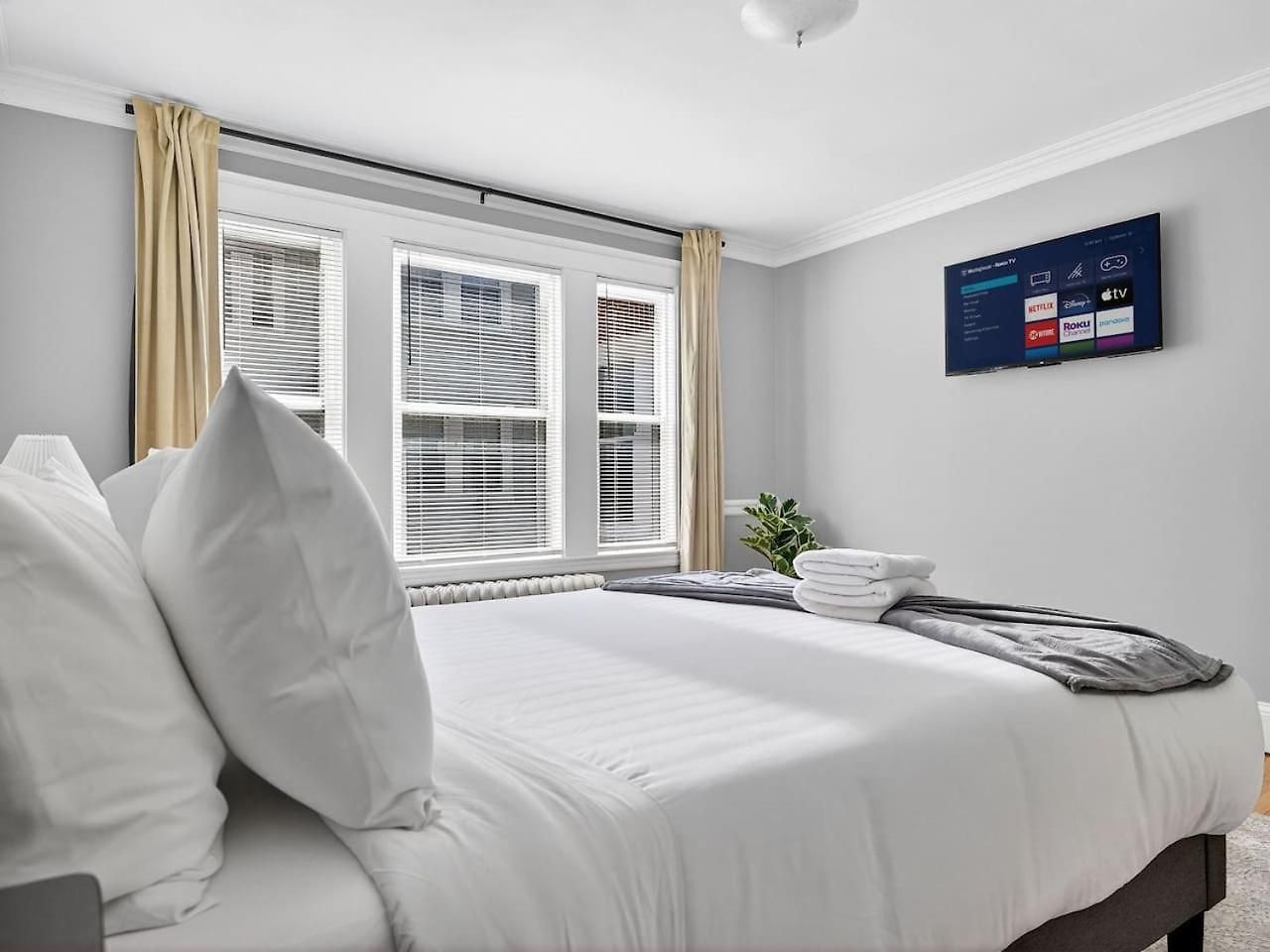 Apartment Vintage 5br In With Free Parking