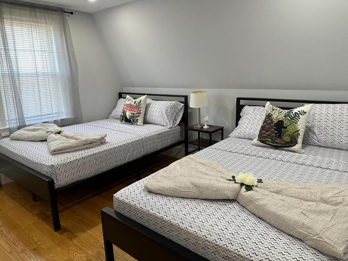 85c Brand New 3brwalk To Transit, Near Apartment