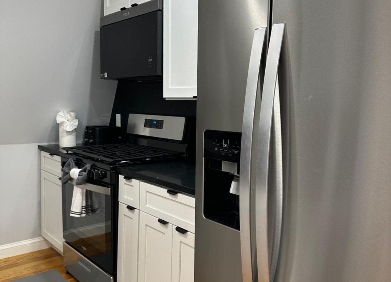 85c Brand New 3brwalk To Transit, Near * Boston