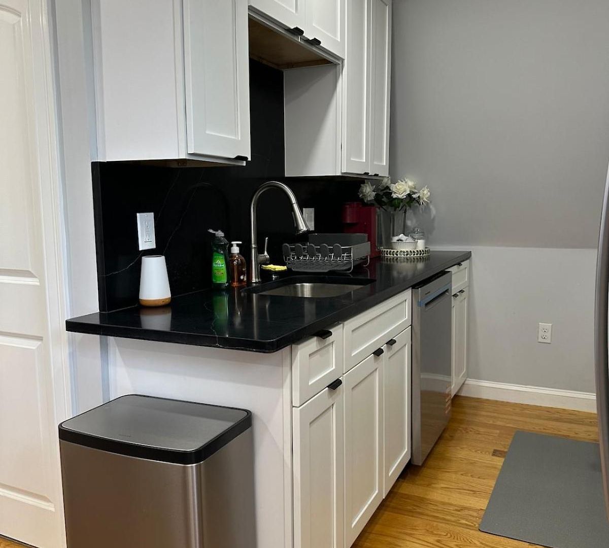 Apartment 85c Brand New 3brwalk To Transit, Near