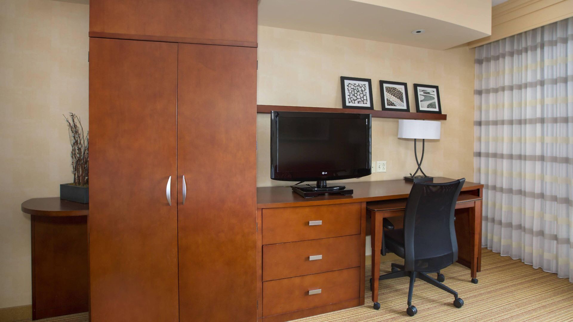 Courtyard Boston-south 3*