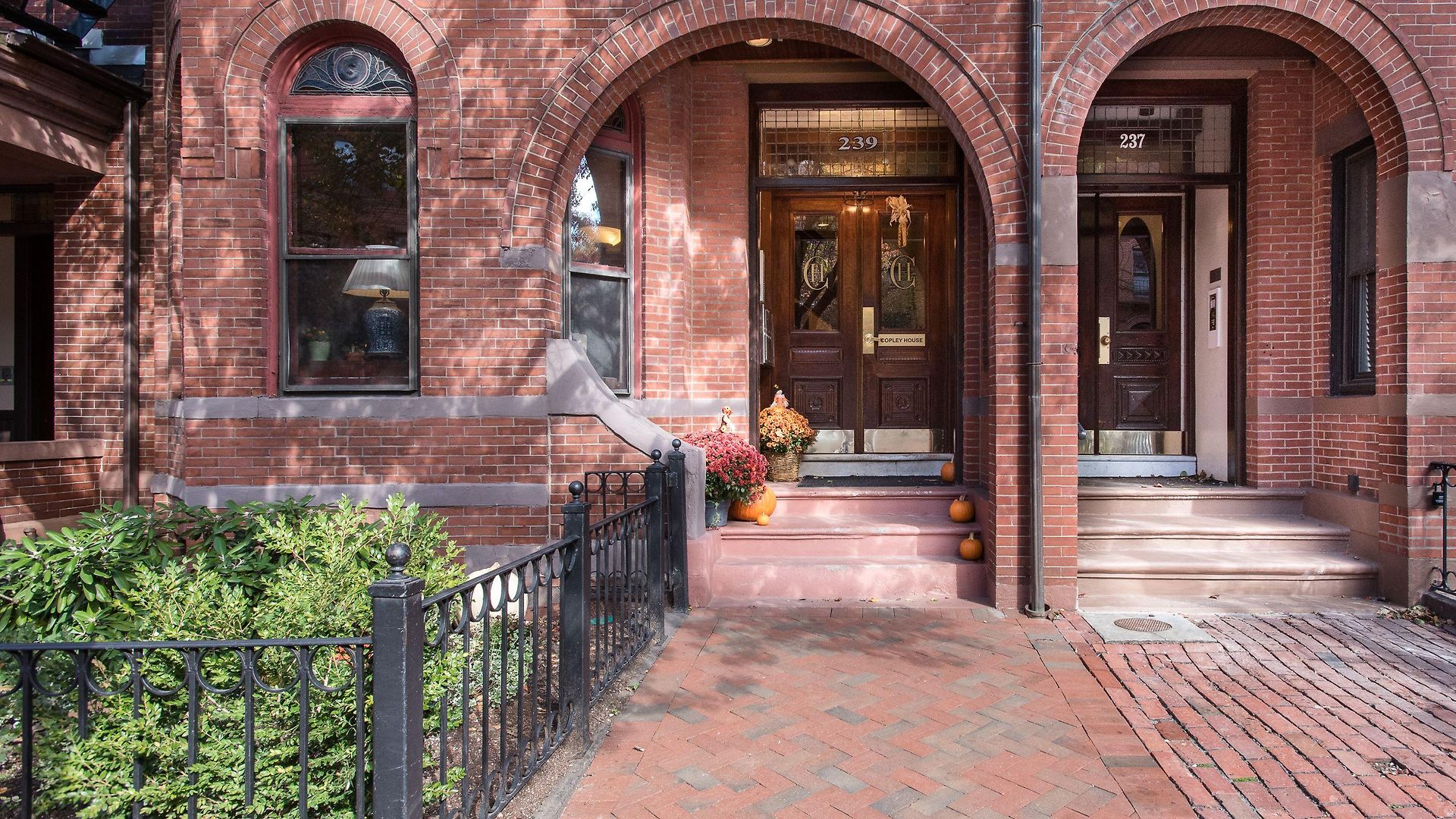 Inn Copley House 2*