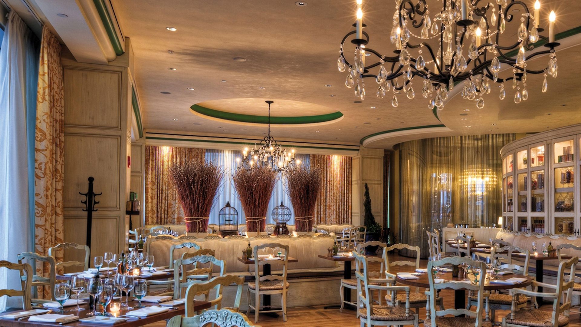 Intercontinental By Ihg 5*