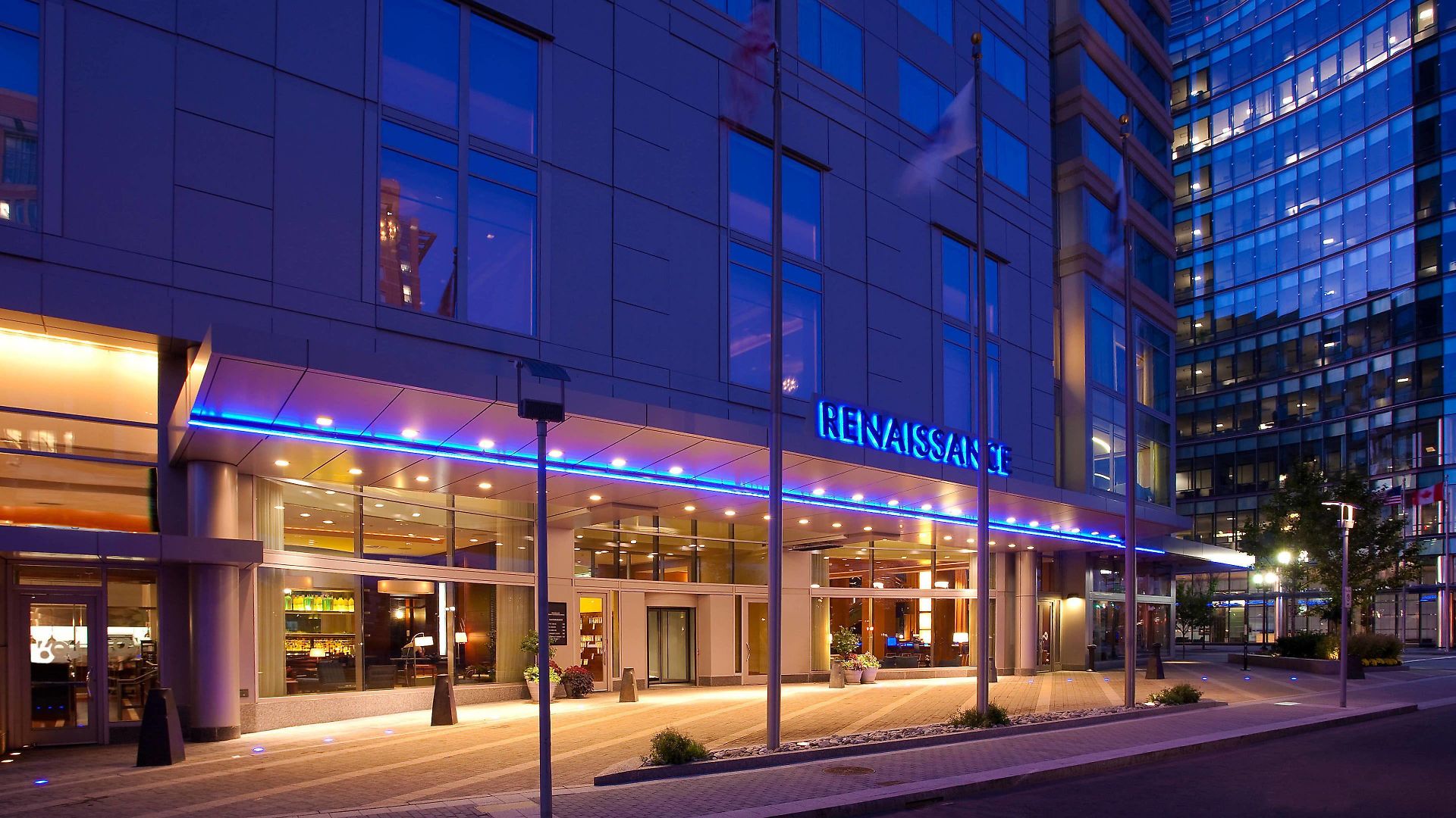 Hotel Renaissance Seaport District Boston