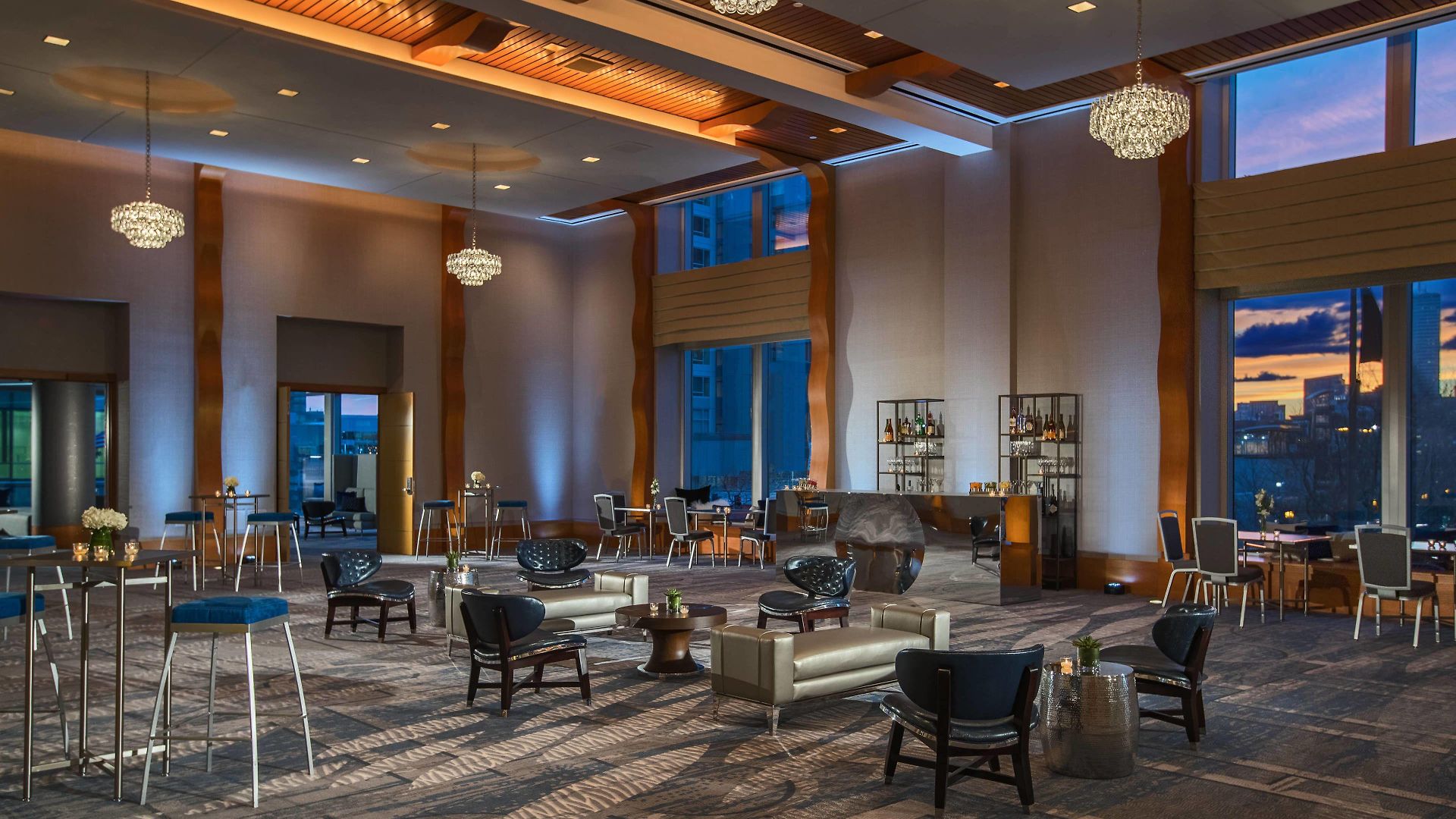 Renaissance Seaport District Hotel