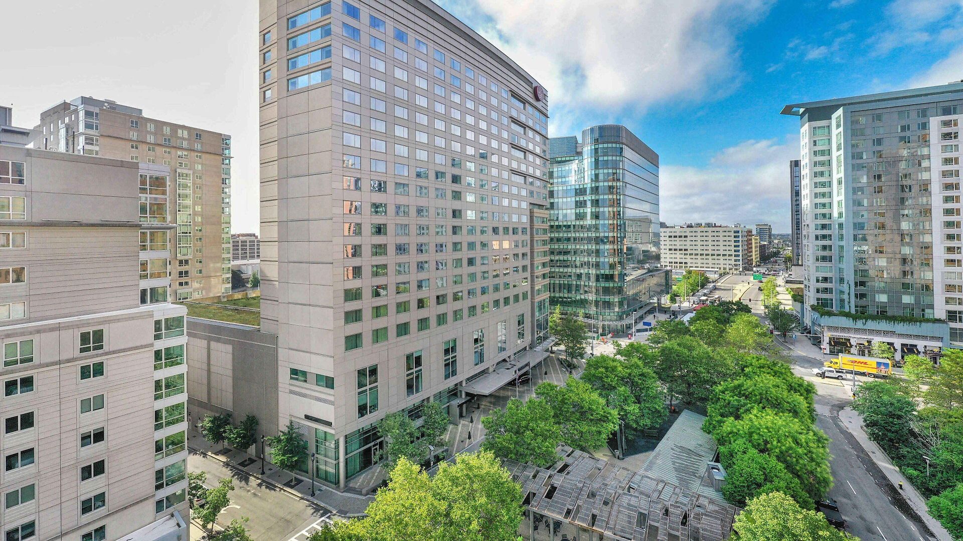 Renaissance Seaport District 4* Boston