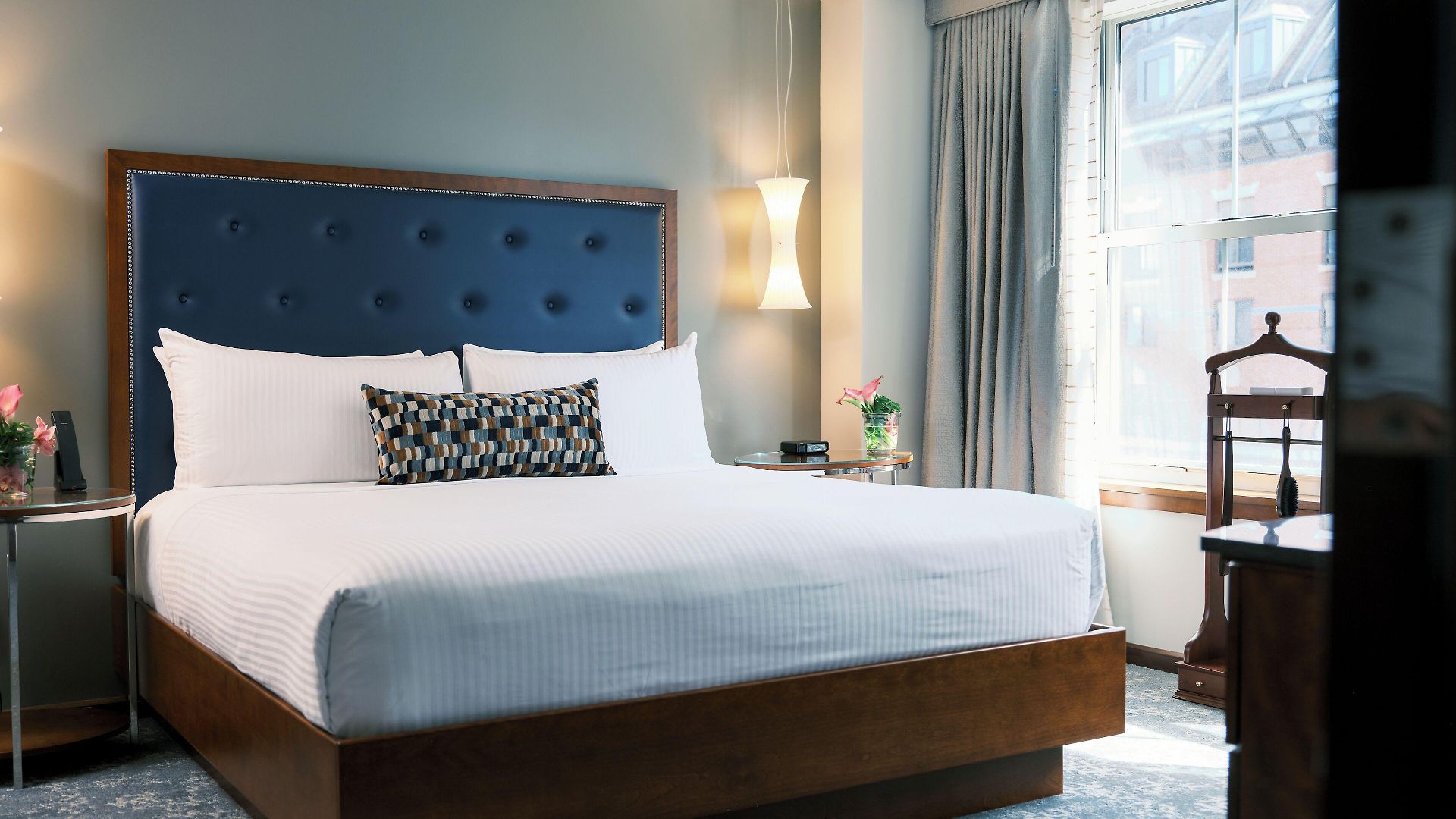 Battery Wharf Hotel, Waterfront Hotel