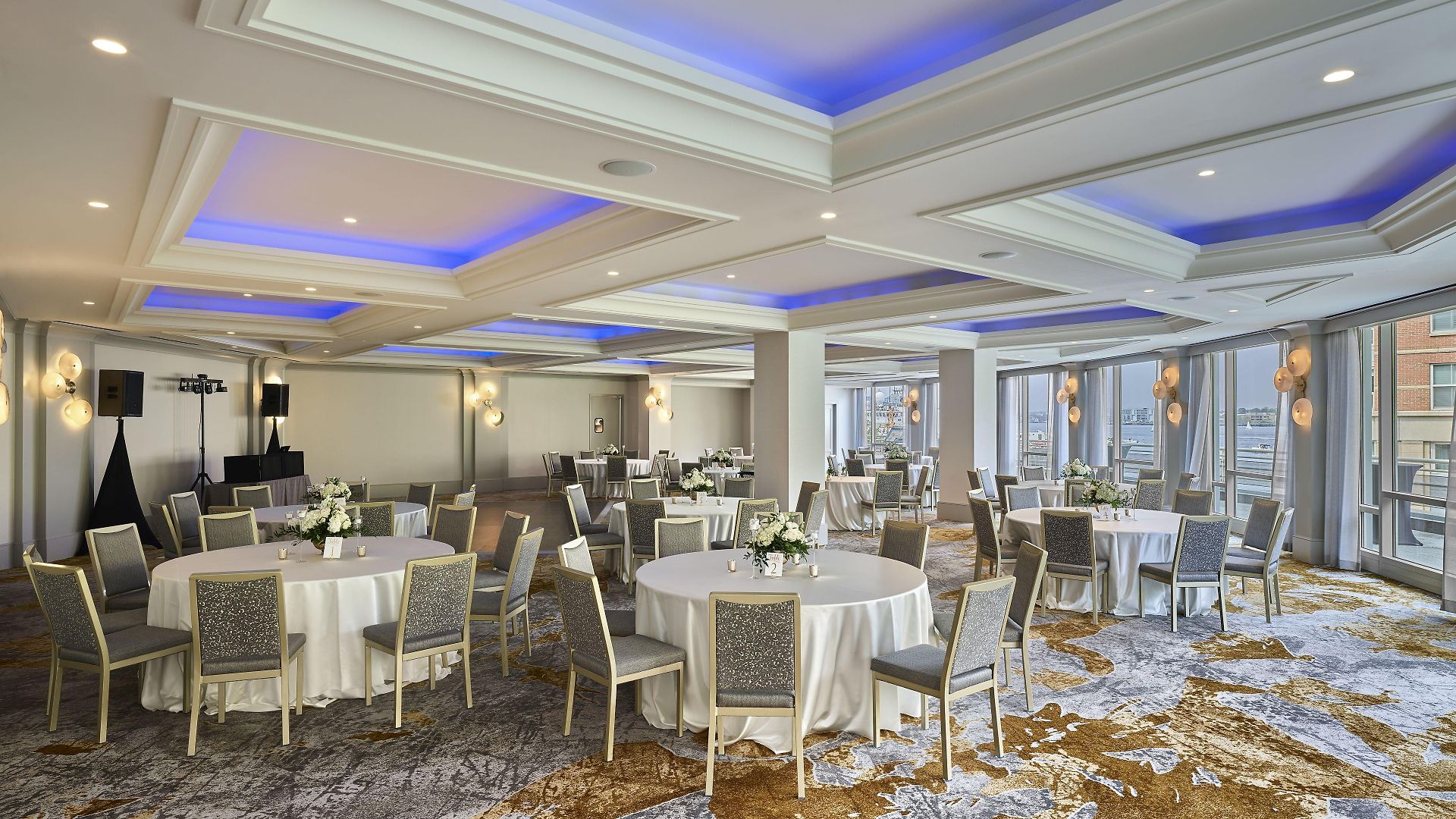 Battery Wharf Hotel, Waterfront Hotel