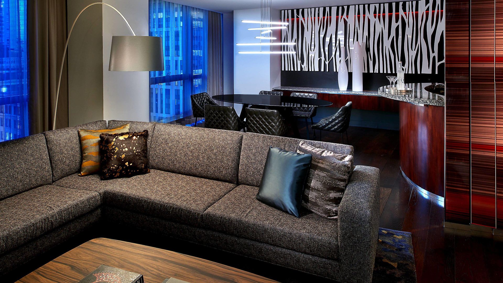 W Hotel 4*