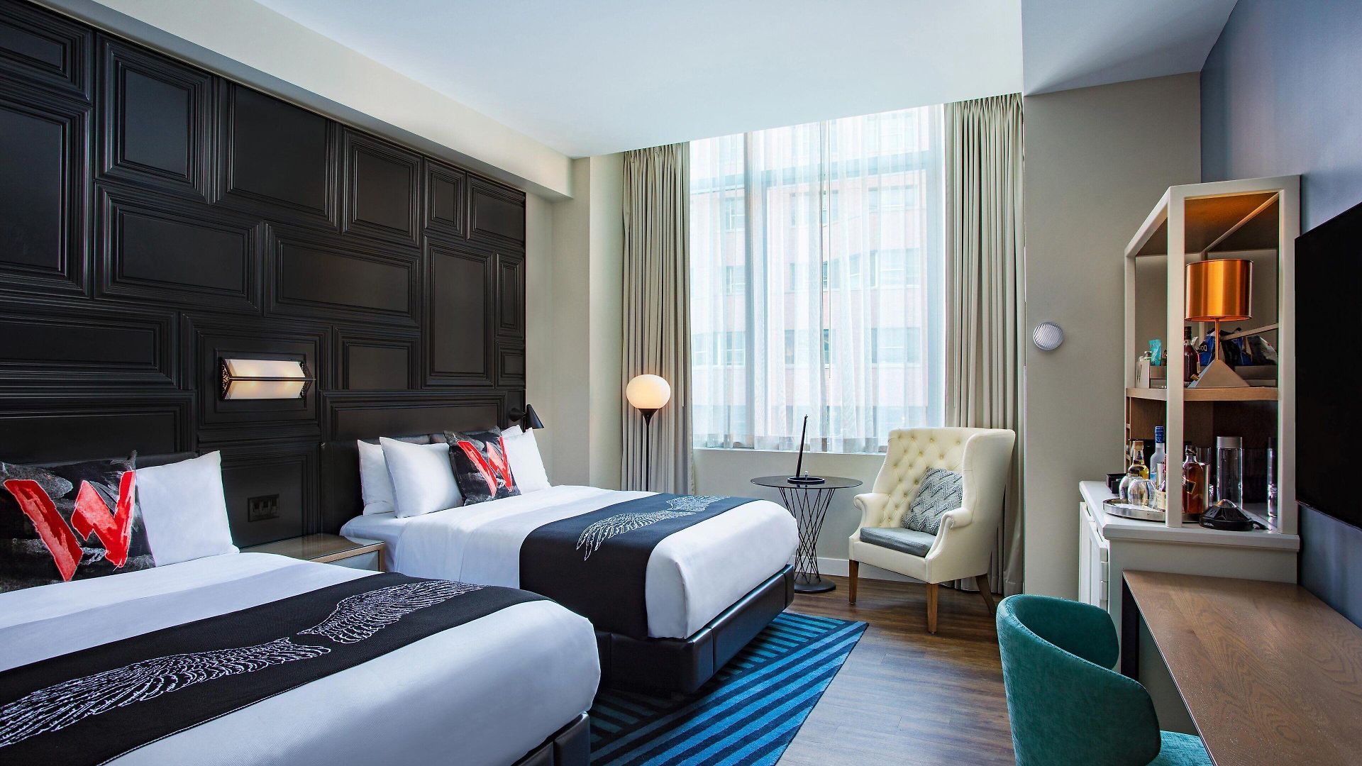 Hotel W