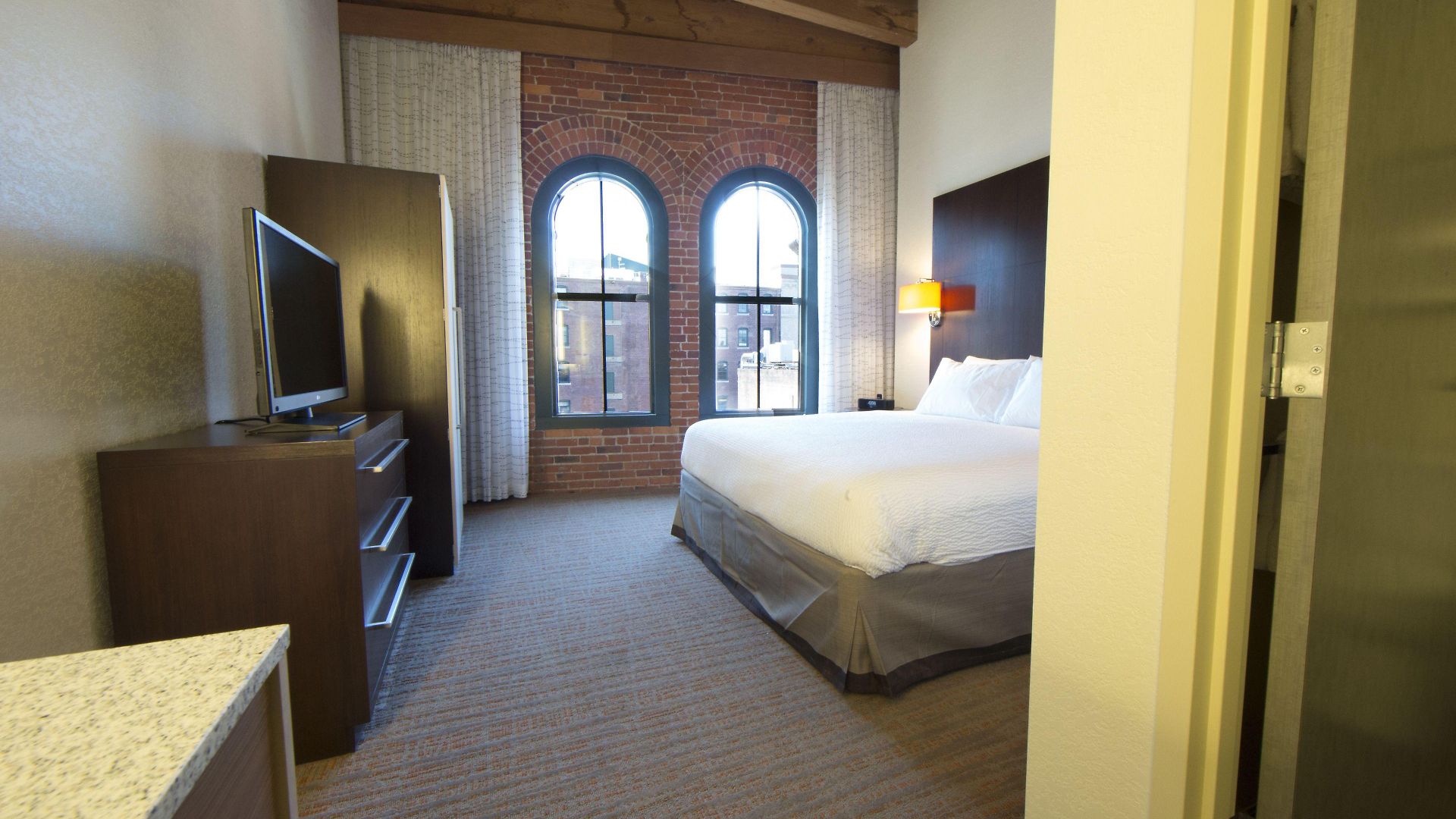 By Marriott Downtown Seaport Hotel Boston