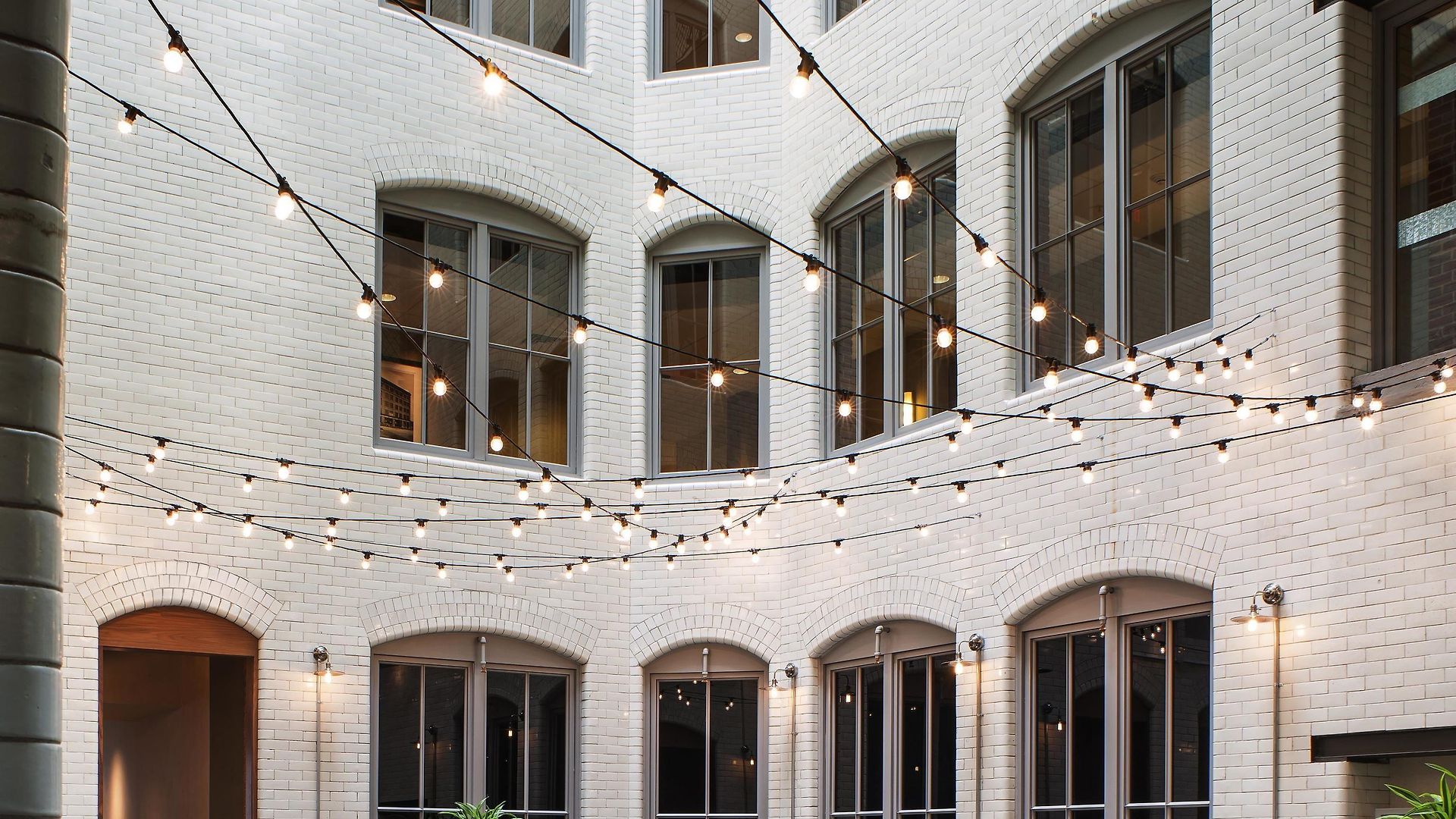 Hotel By Marriott Downtown Seaport 3*