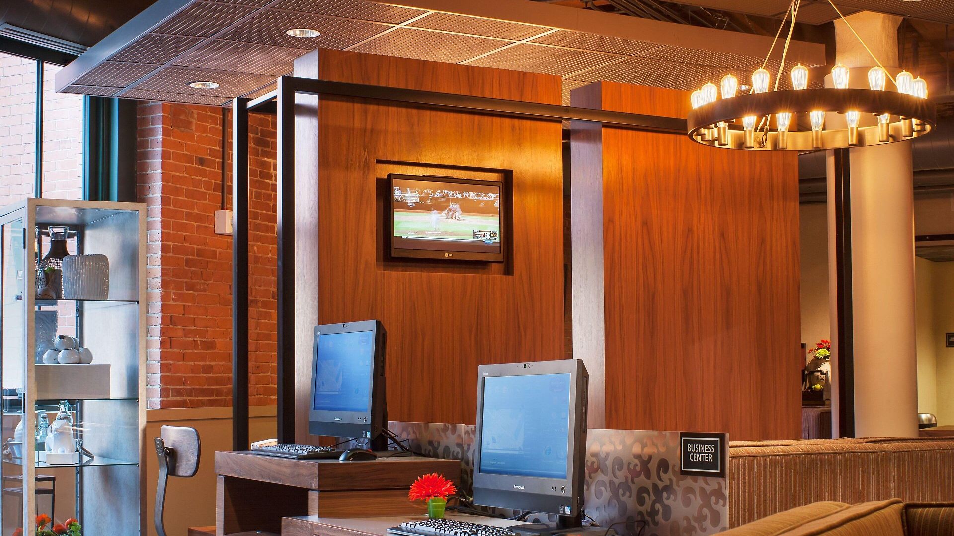 By Marriott Downtown Seaport Hotel 3*