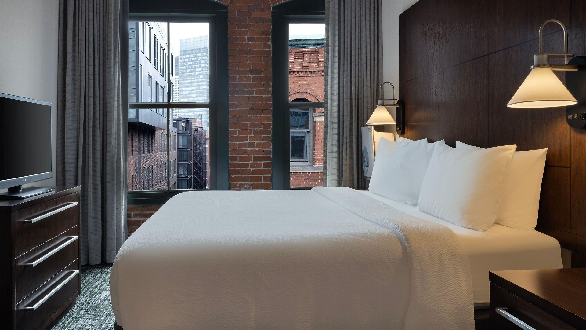 Hotel By Marriott Downtown Seaport