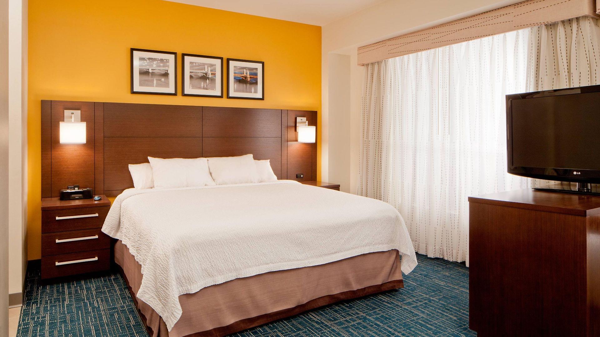 Hotel By Marriott Back Bay/fenway Boston