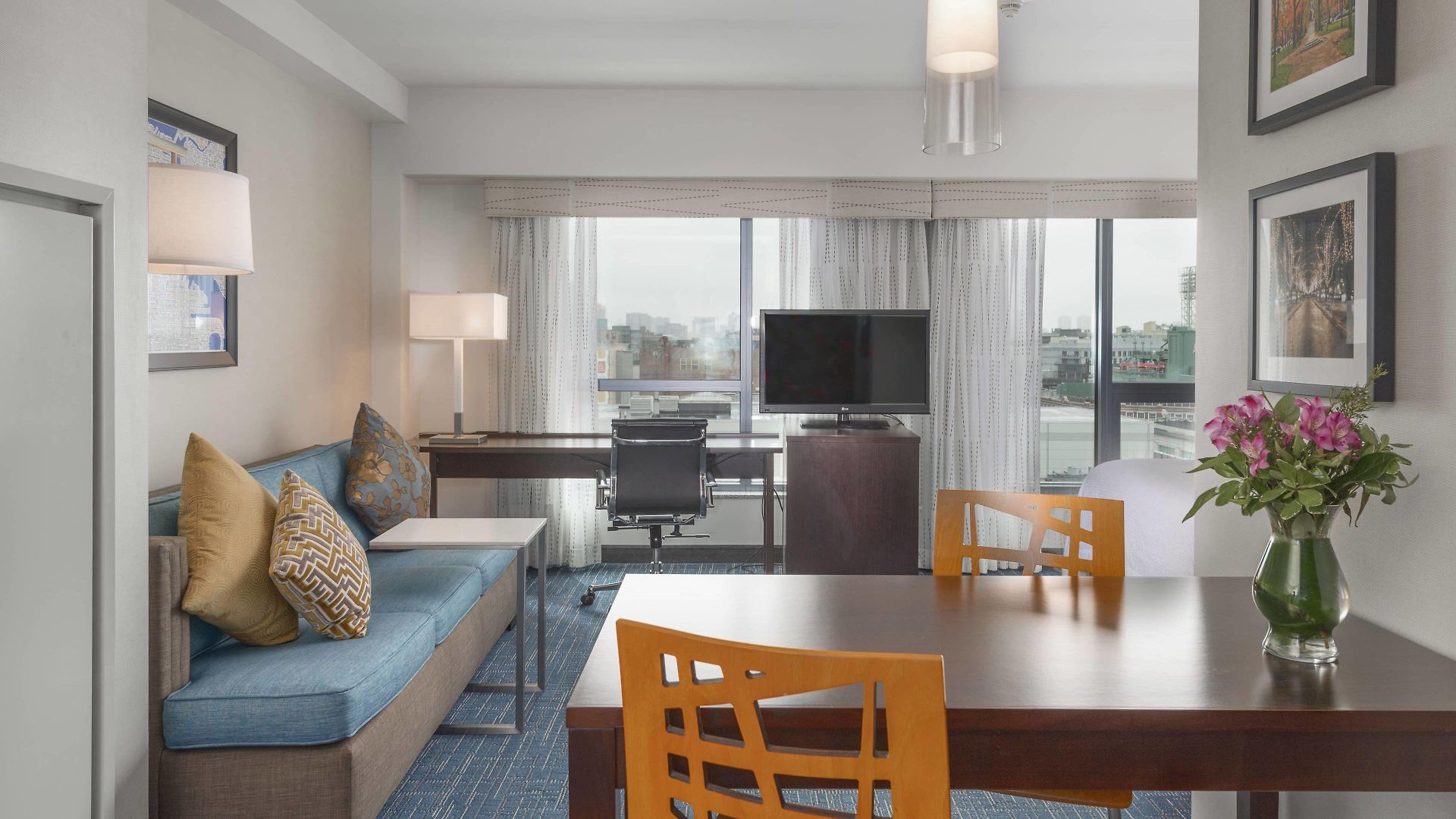 By Marriott Back Bay/fenway