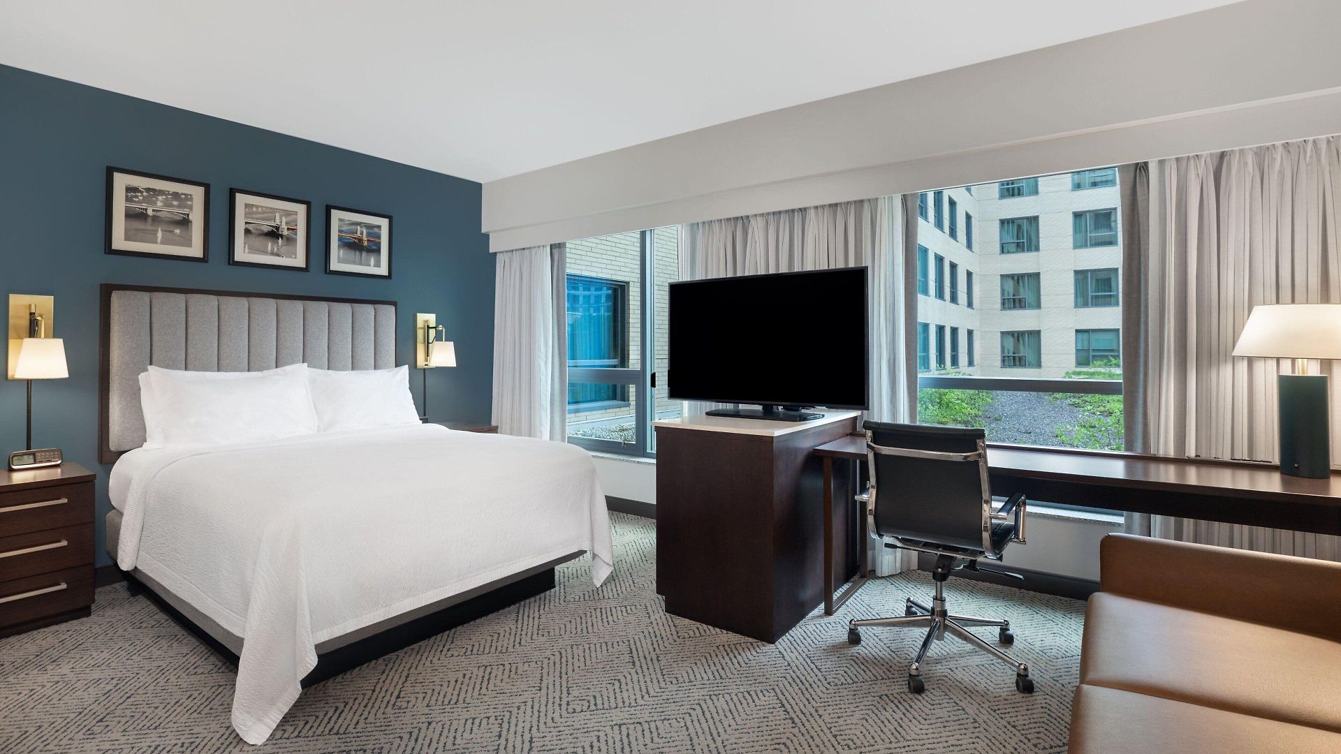By Marriott Back Bay/fenway