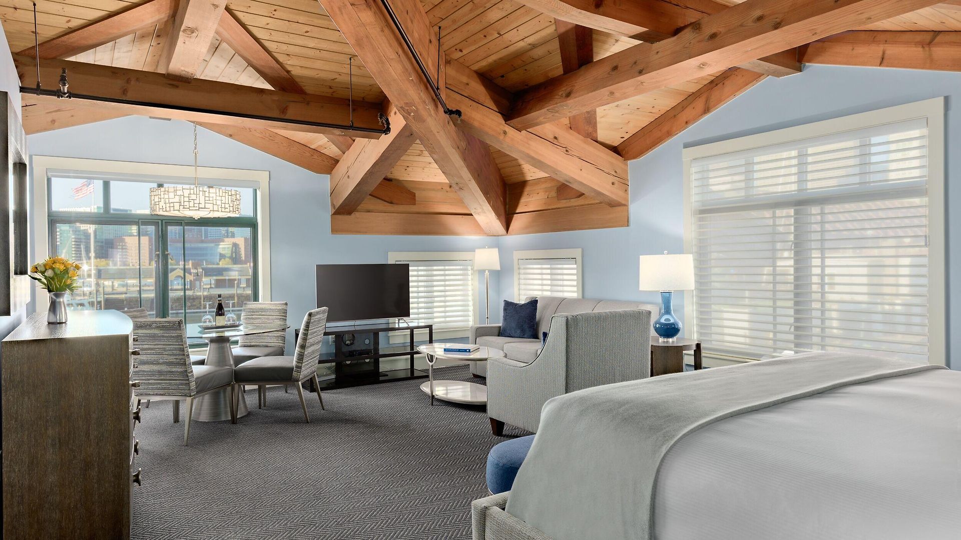 Inn Yacht Haven 4*