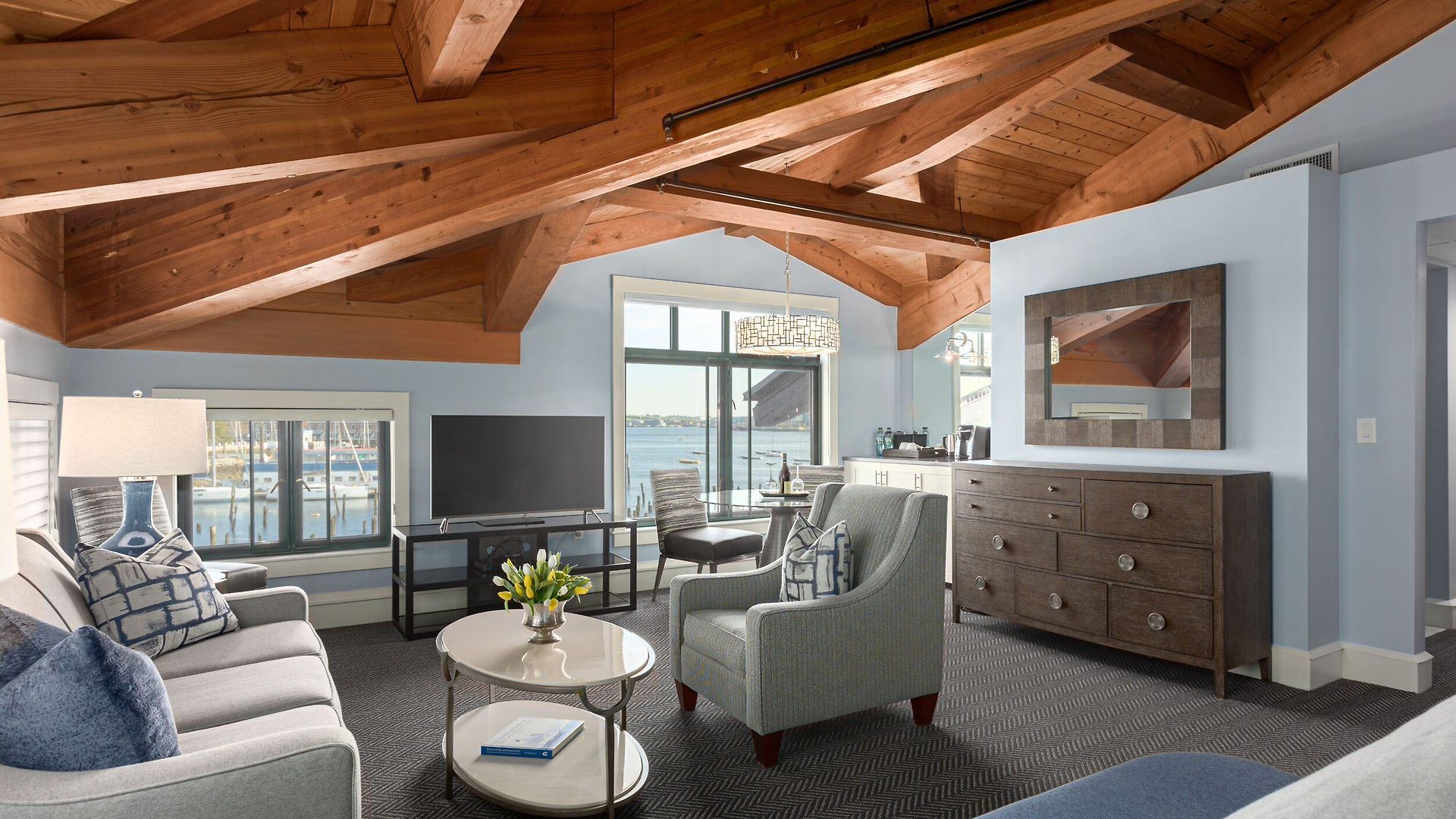 Inn Yacht Haven Boston