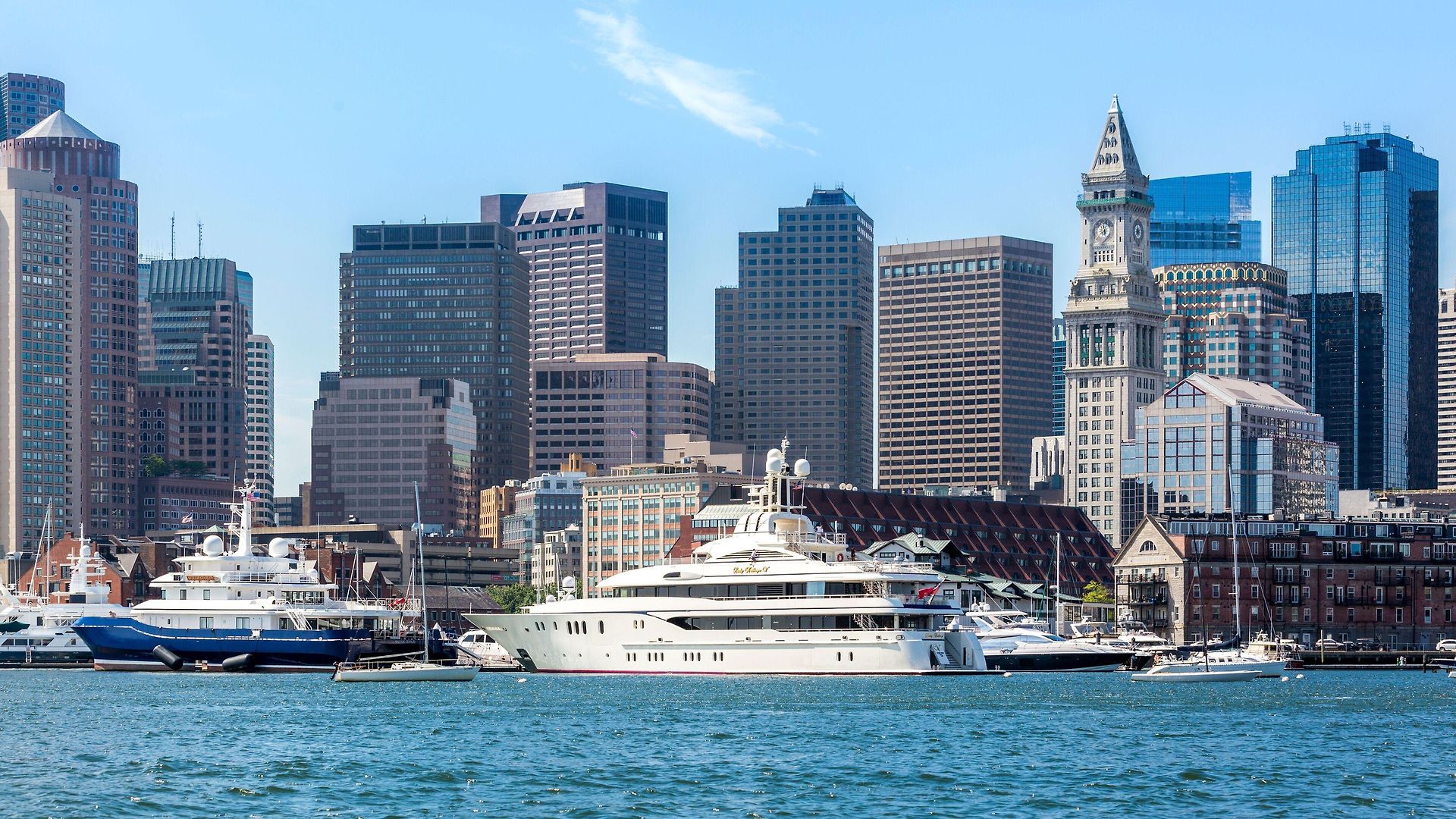 Yacht Haven 4* Boston