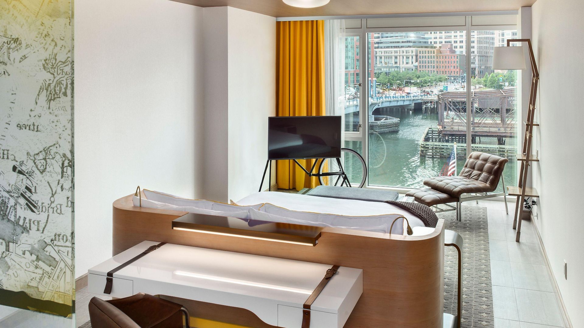 The Envoy Hotel, Autograph Collection Hotel 4*