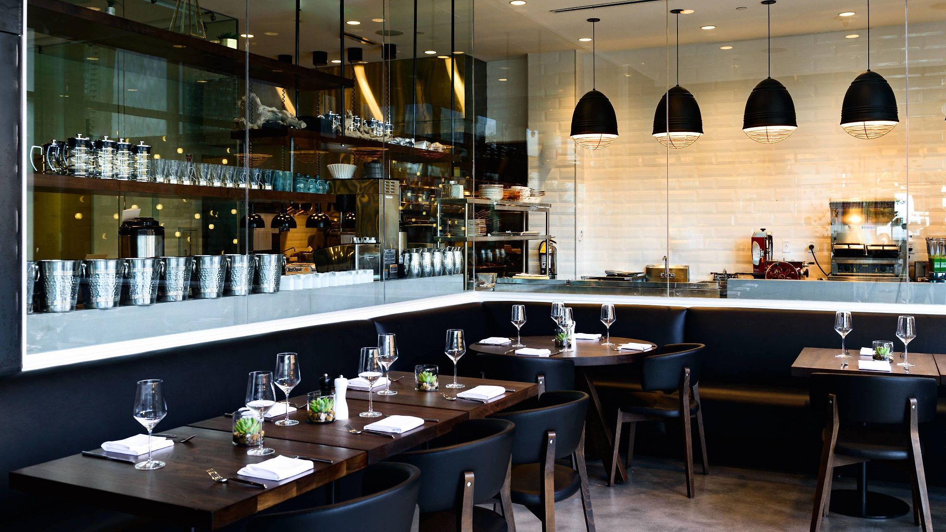 The Envoy Hotel, Autograph Collection 4* Boston