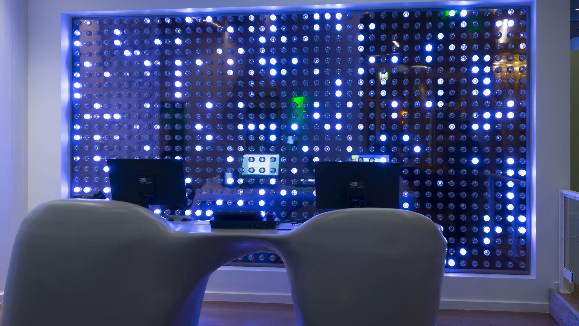 The Envoy Hotel, Autograph Collection Hotel