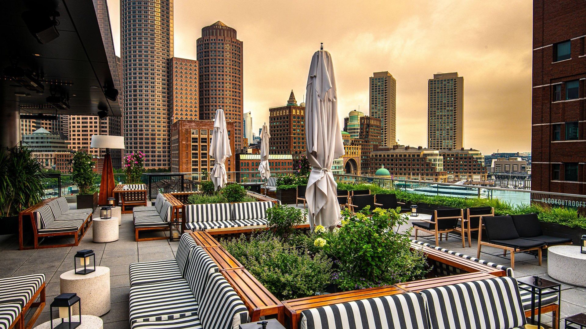 The Envoy Hotel, Autograph Collection Hotel 4*