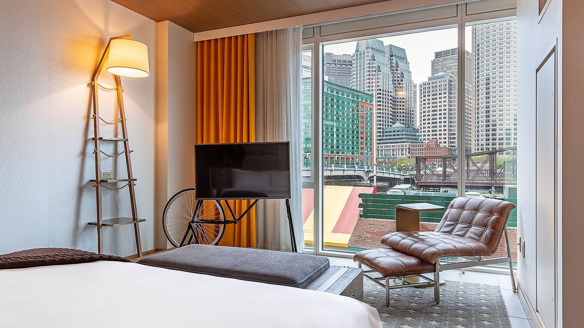 The Envoy Hotel, Autograph Collection Hotel
