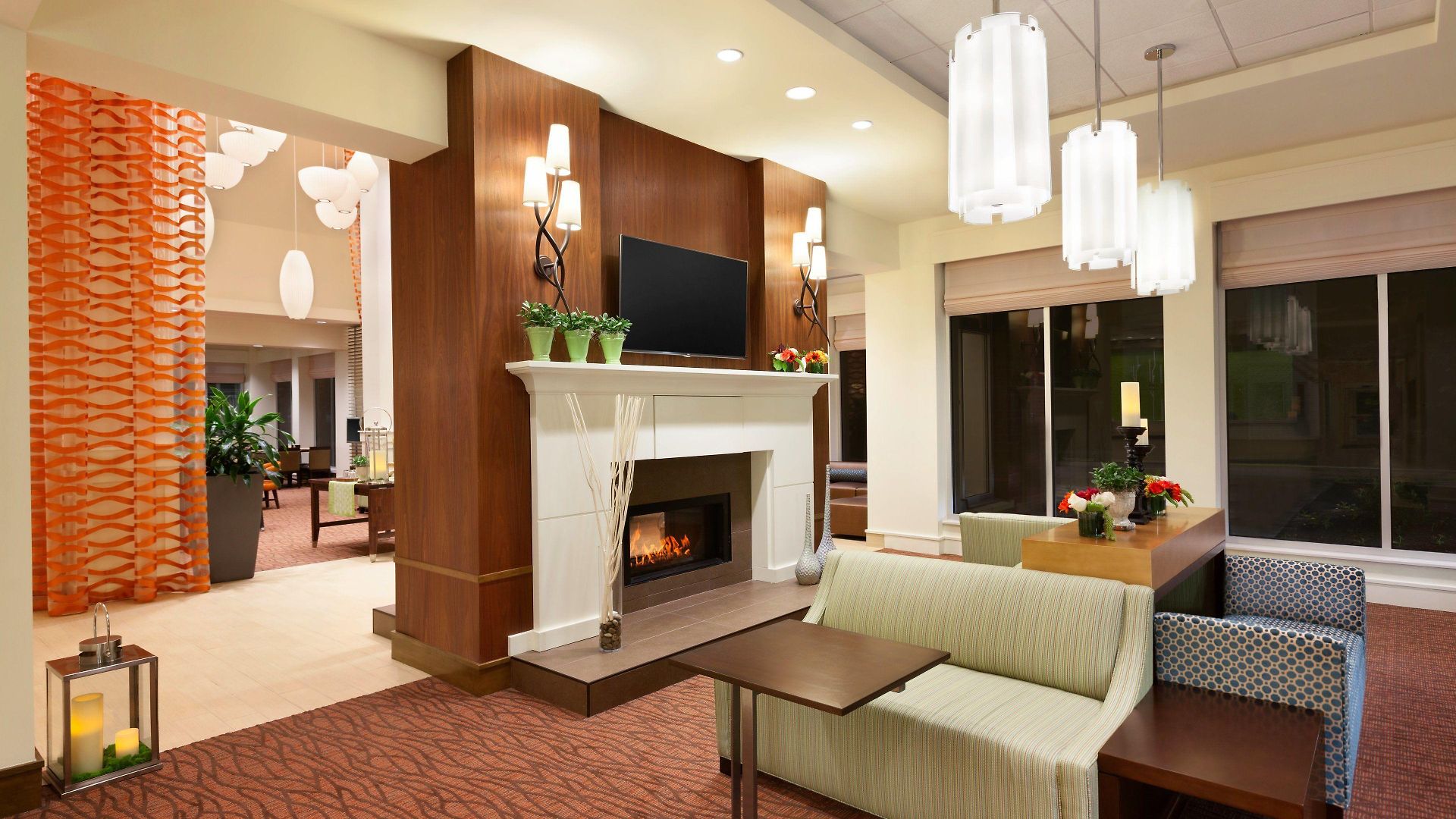 Hilton Garden Logan Airport 3*