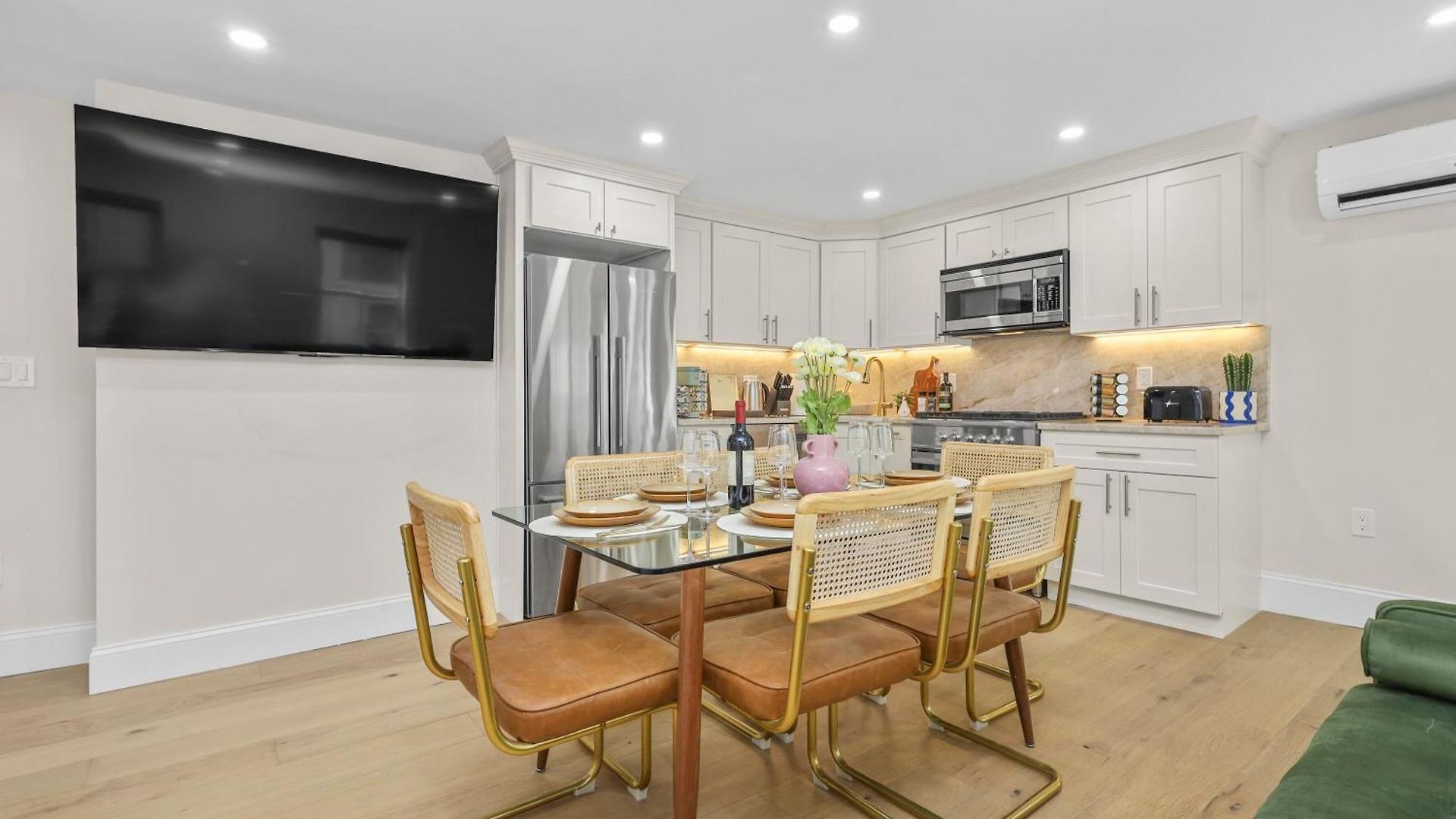 3br3bth Entire House Steps To Downtown & Td Garden Holiday home Boston