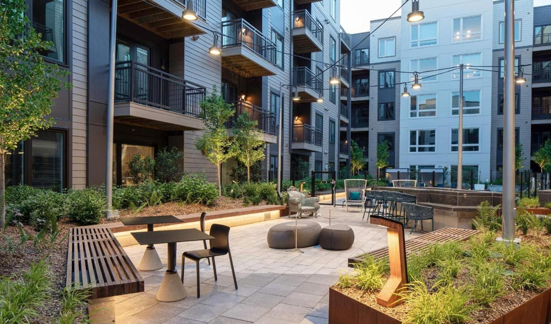 Hyatus Luxury Residences South Bay Designer Collection Aparthotel 4*