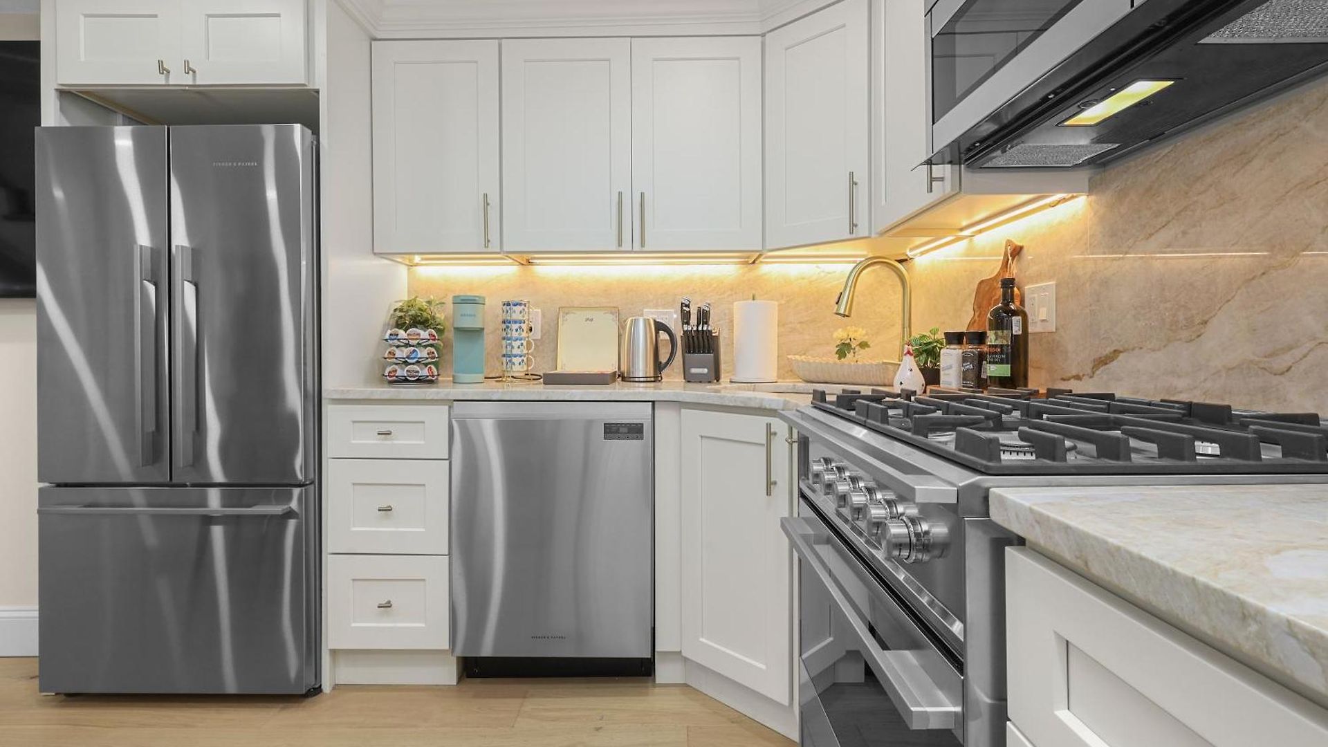 3br3bth Entire House Steps To Downtown & Td Garden Holiday home