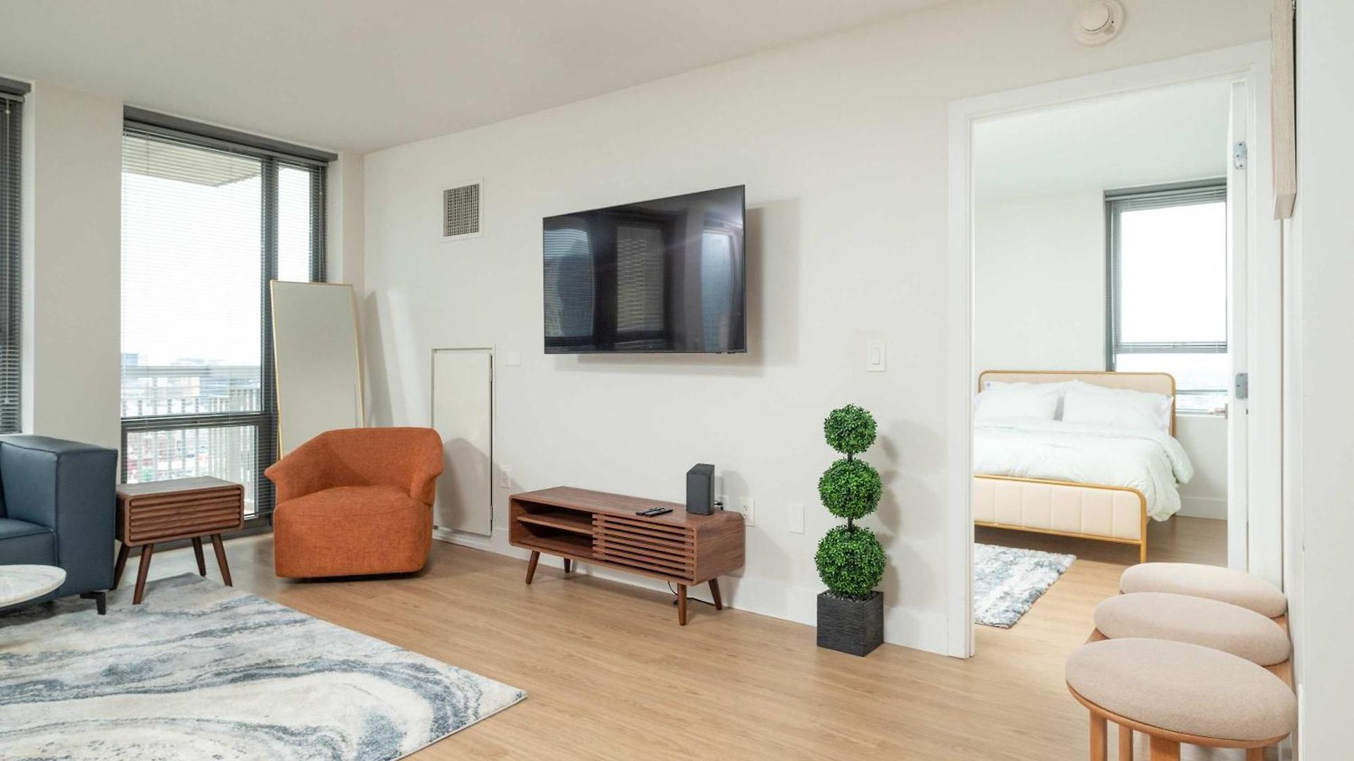 2br Penthouse Common Dt * Boston
