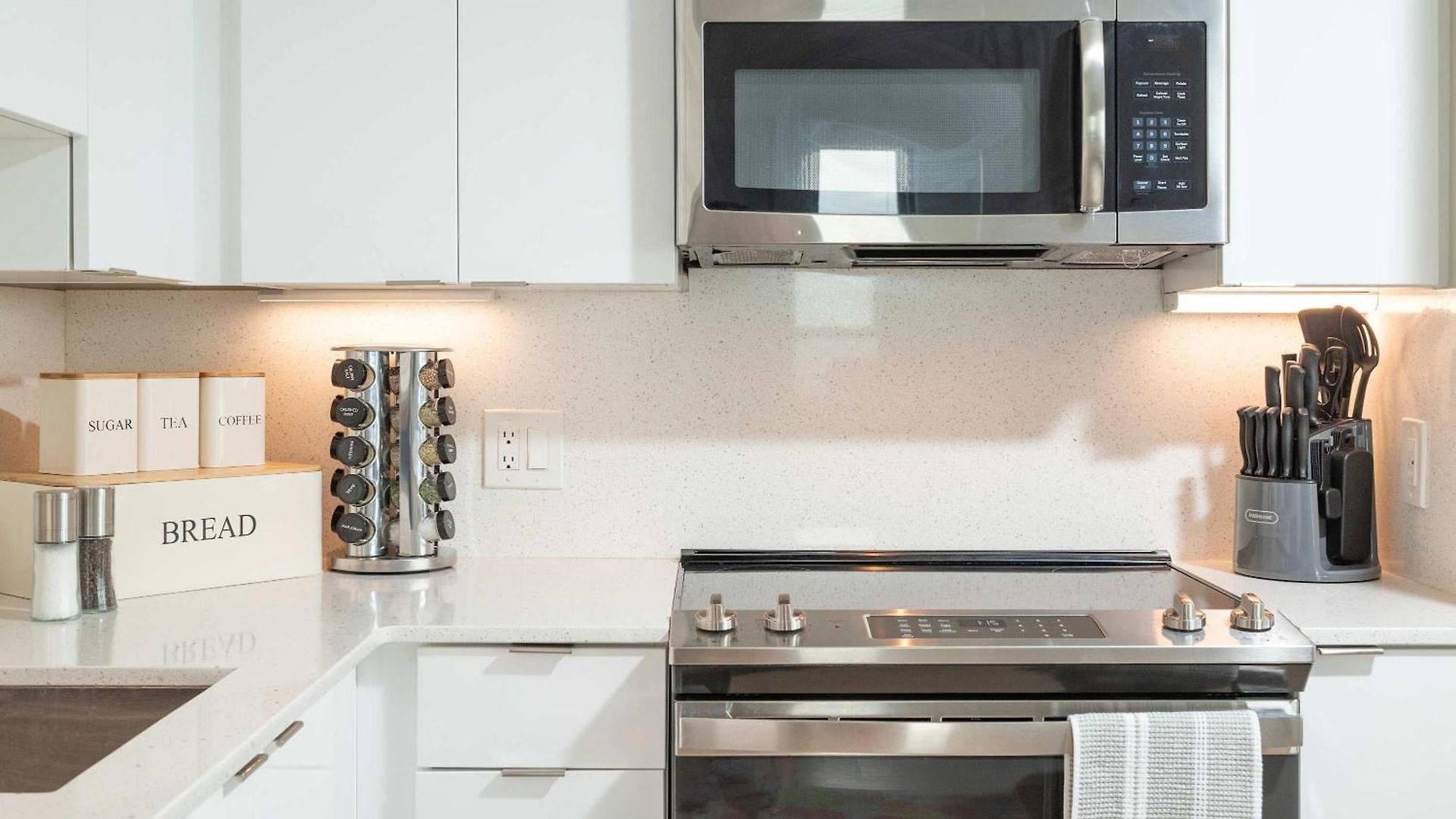 2br Penthouse Common Dt Boston