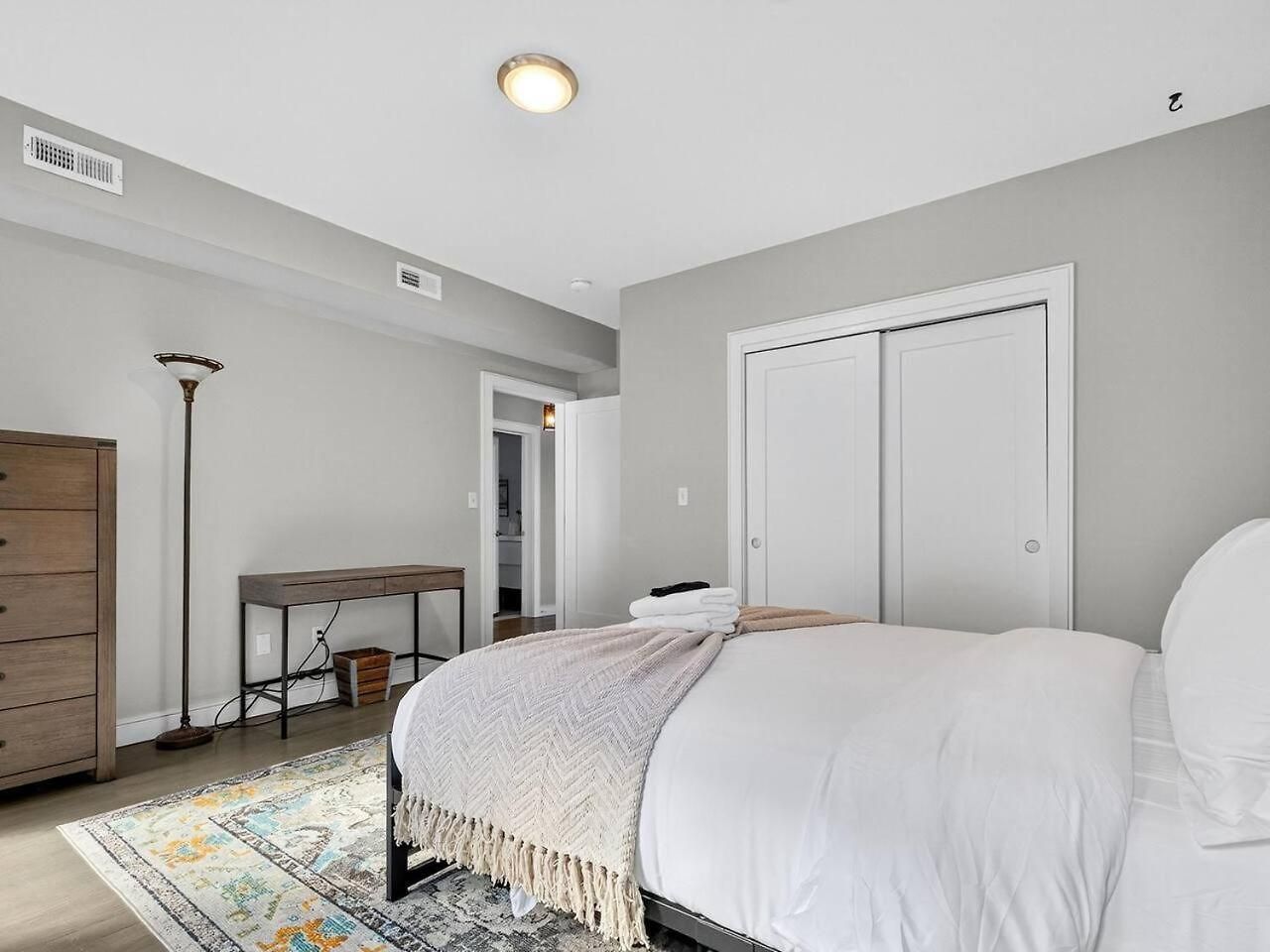 Luxury 3br 2ba Penthouse