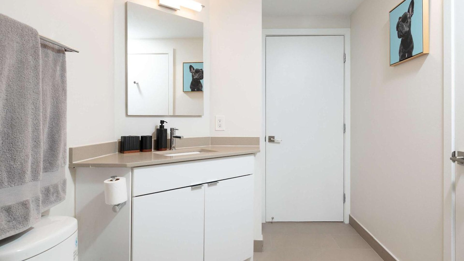 2br Penthouse Common Dt Apartment
