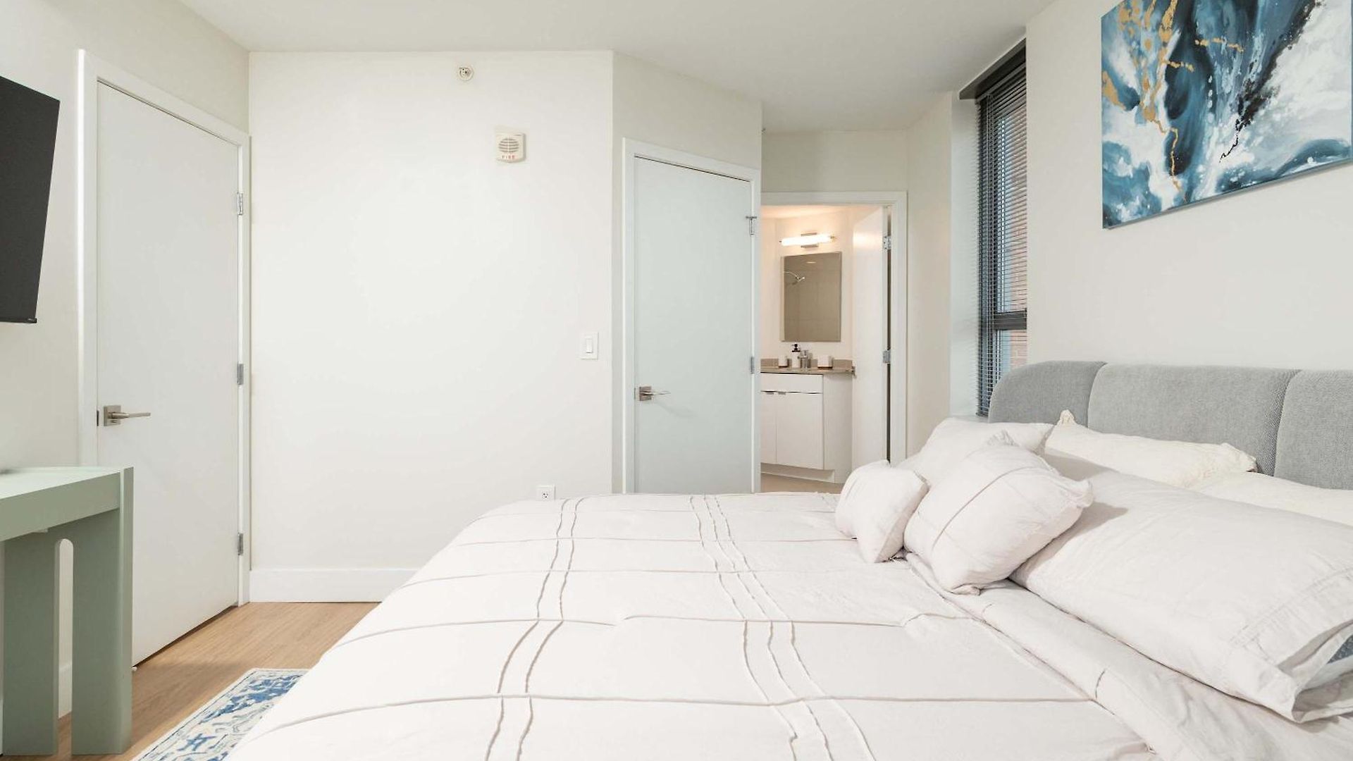 2br Penthouse Common Dt