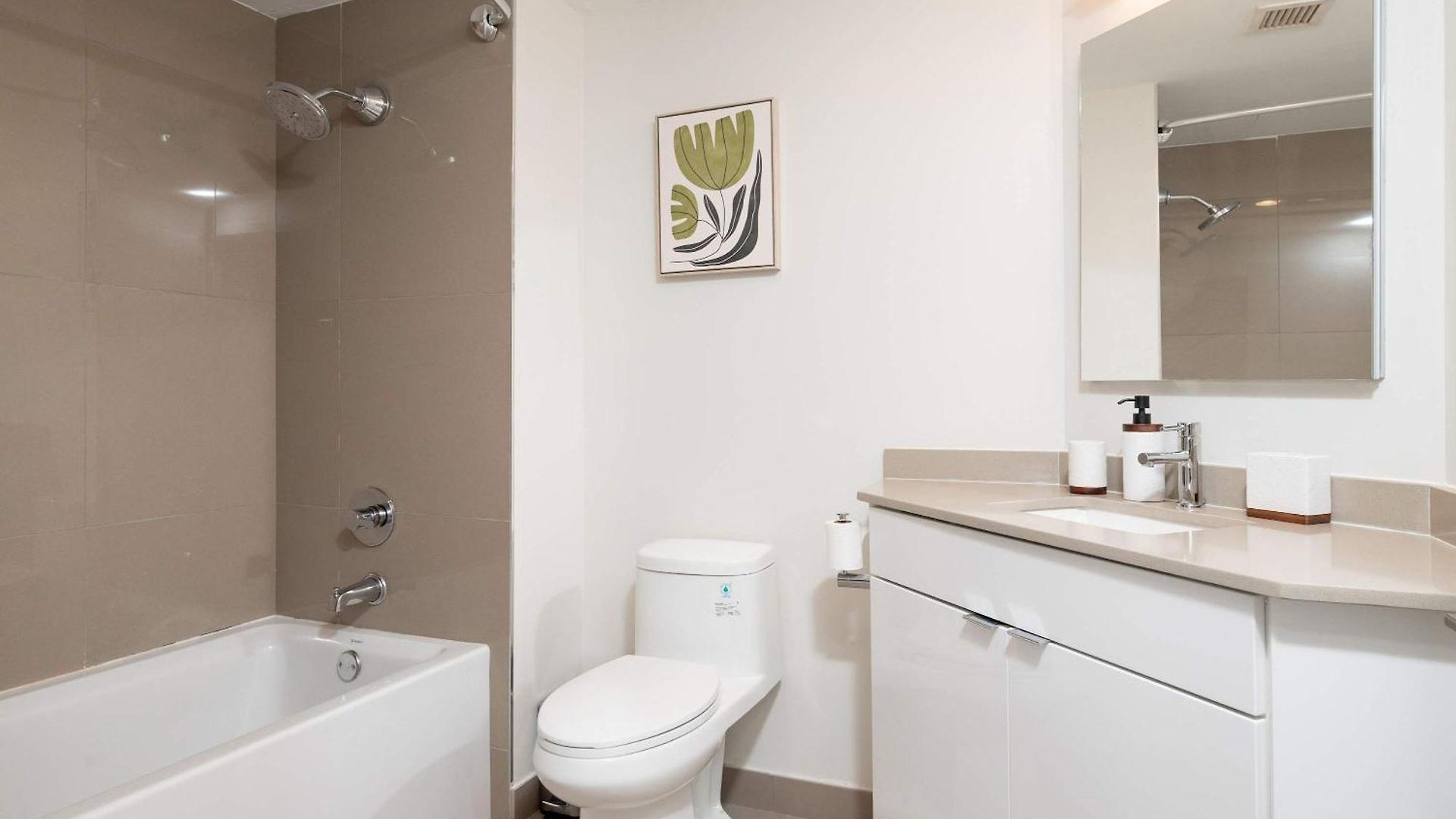2br Penthouse Common Dt * Boston
