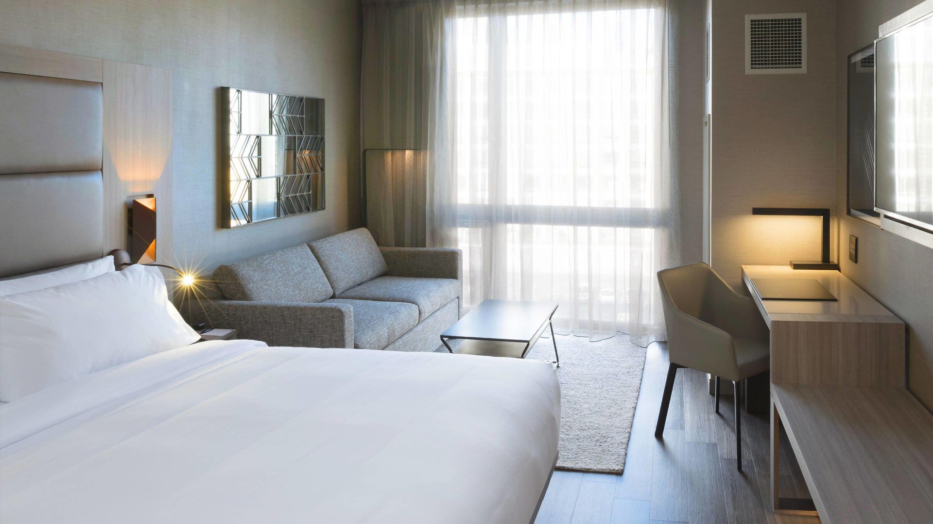 Ac By Marriott Downtown Hotel